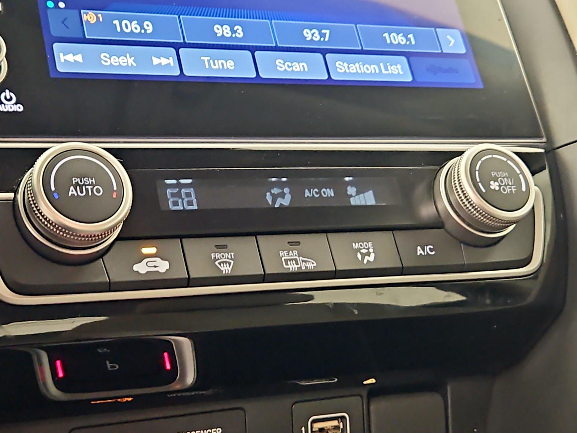 Thumbnail: 2022 Honda Insight - 16