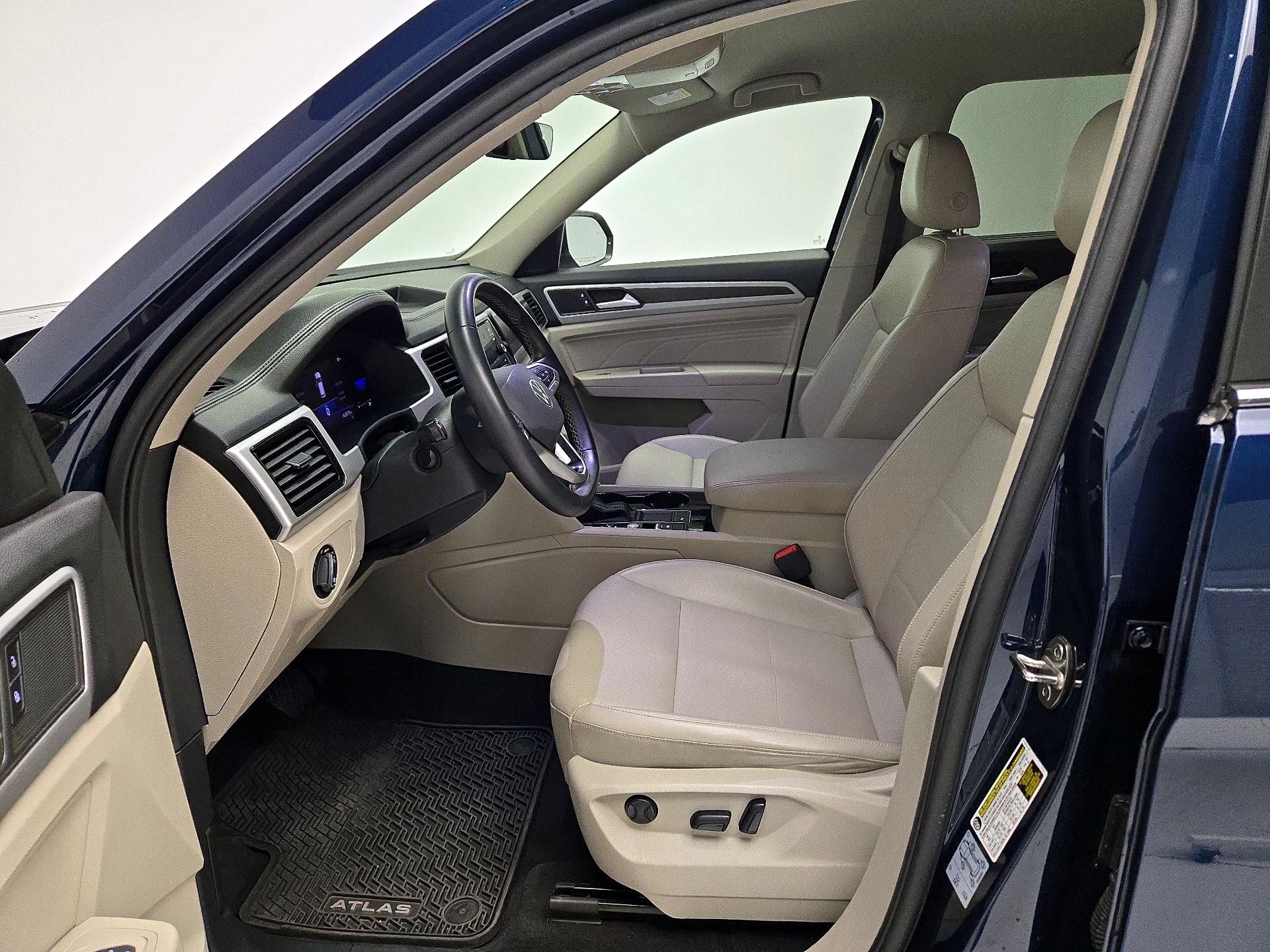 Thumbnail: 2022 Volkswagen Atlas - 11