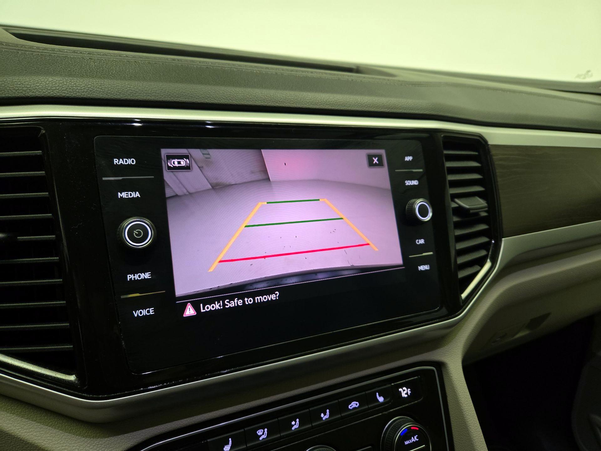 Thumbnail: 2022 Volkswagen Atlas - 14