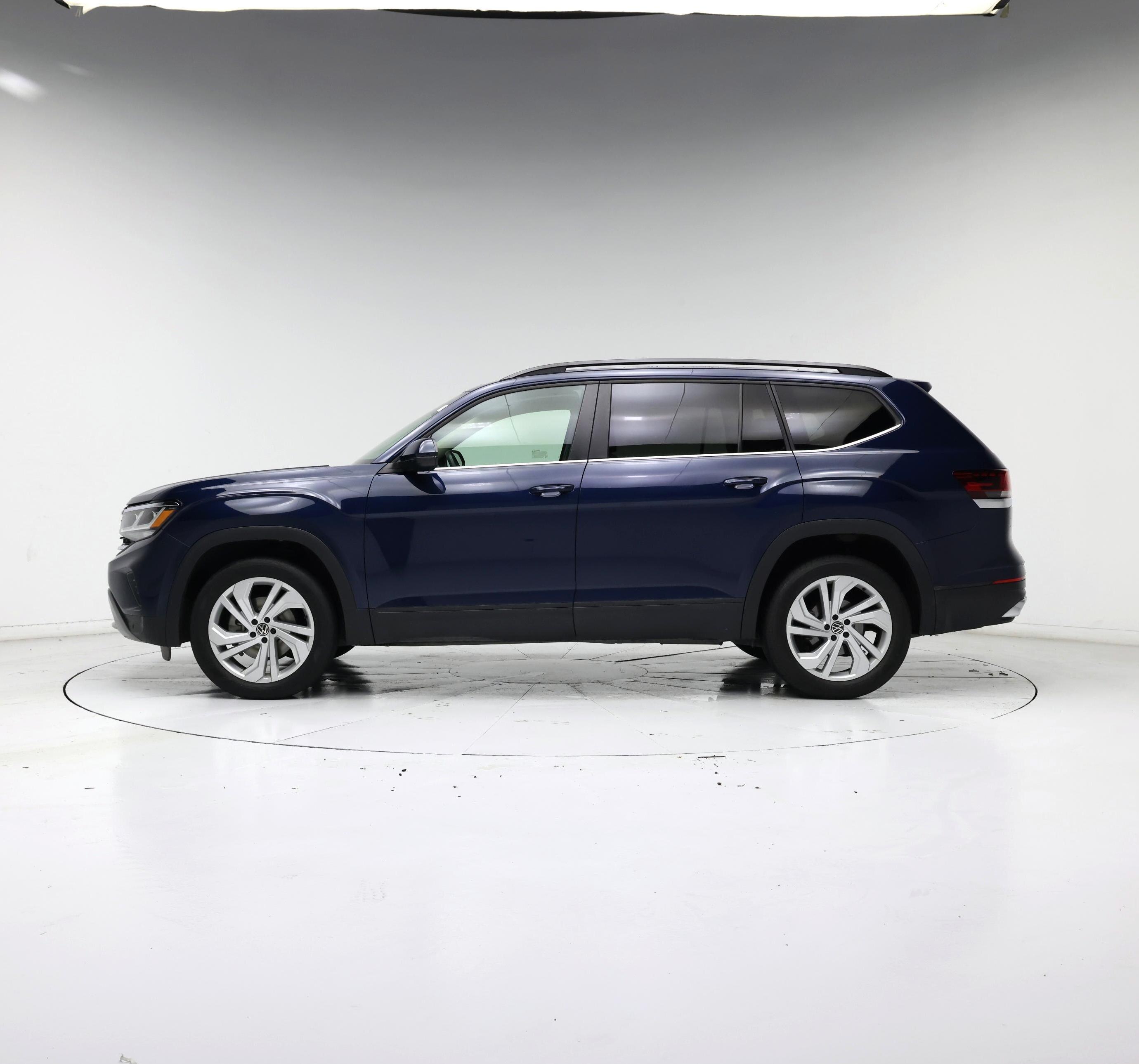 Thumbnail: 2022 Volkswagen Atlas - 3