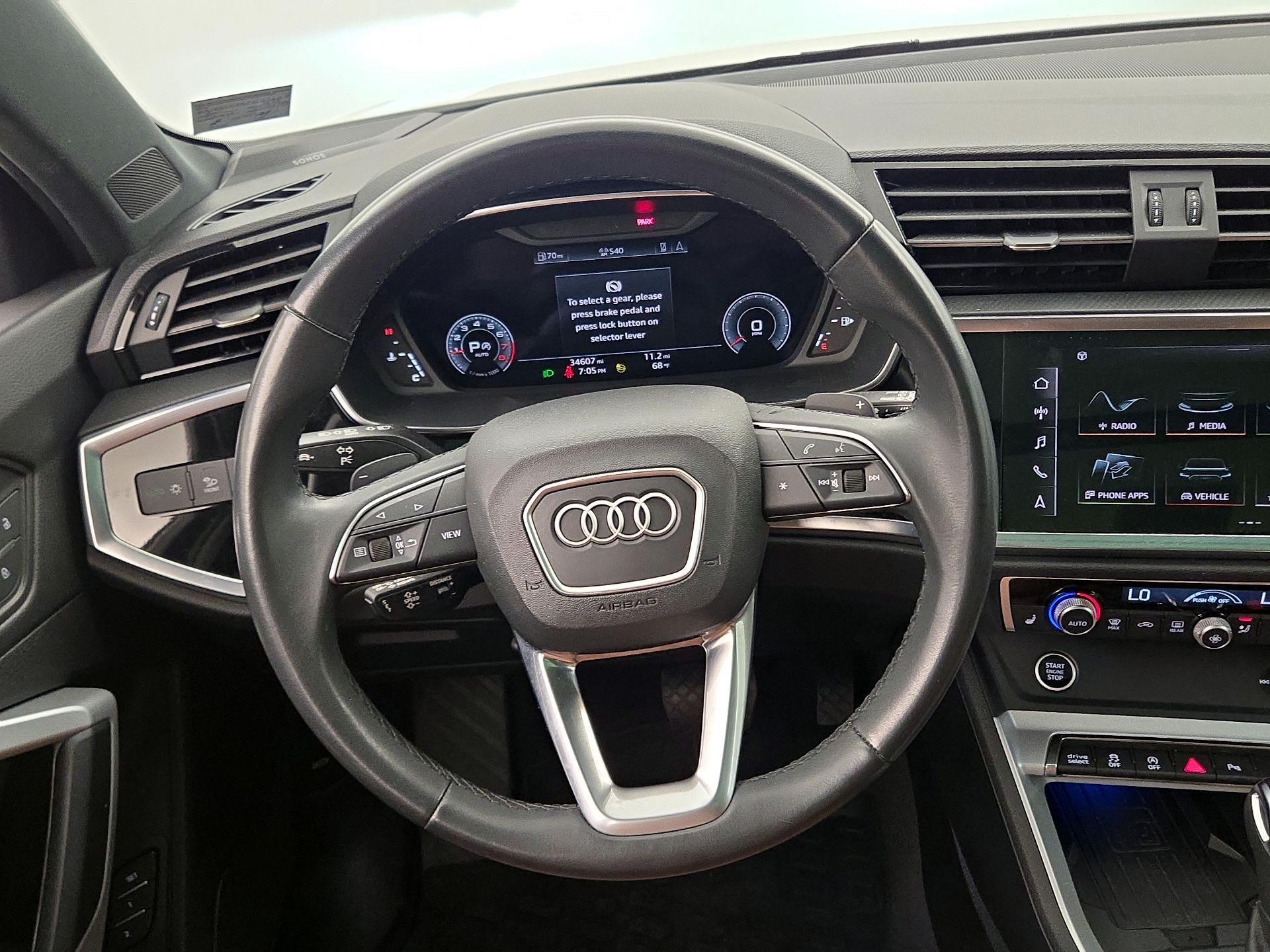 Thumbnail: 2023 Audi Q3 - 10