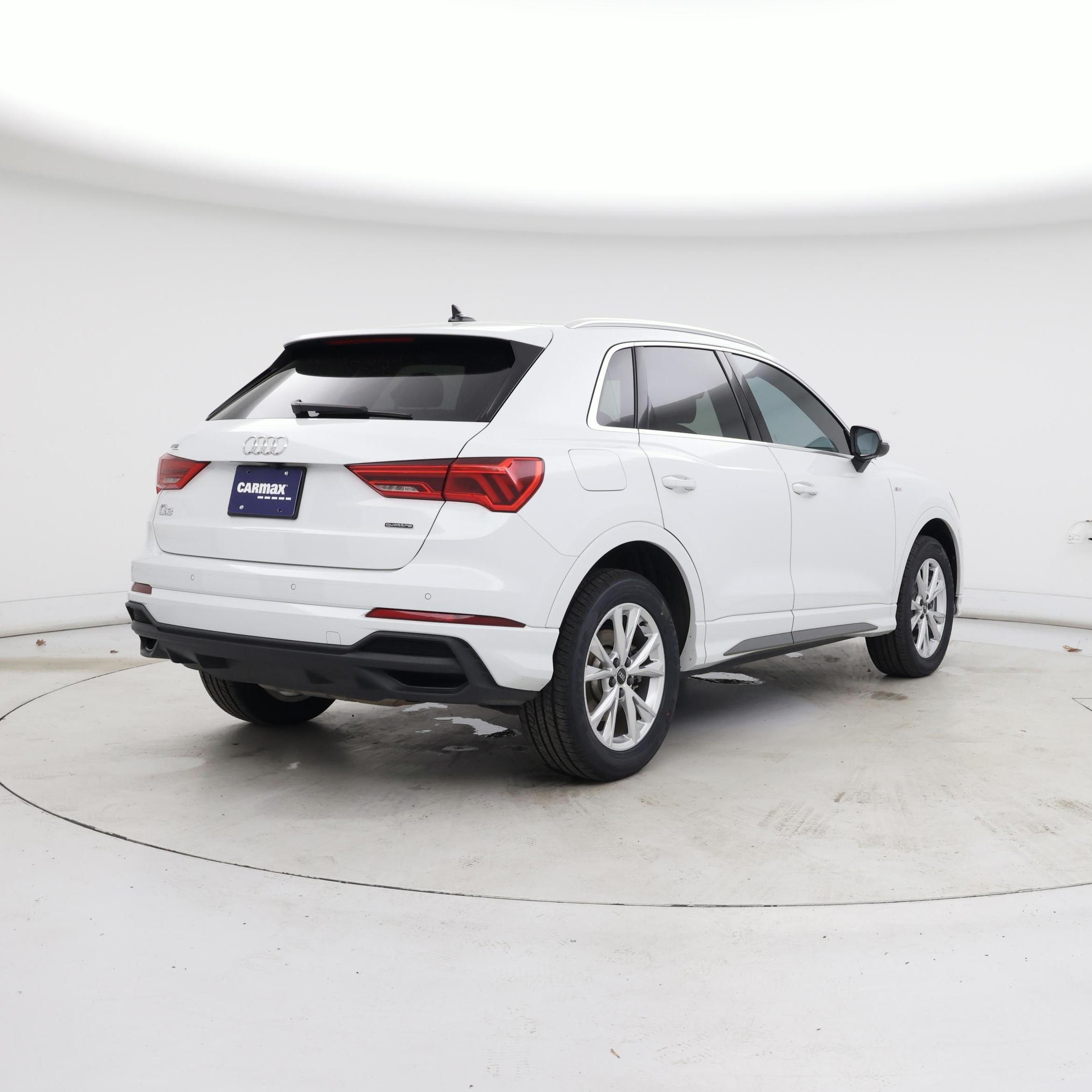 Thumbnail: 2023 Audi Q3 - 8