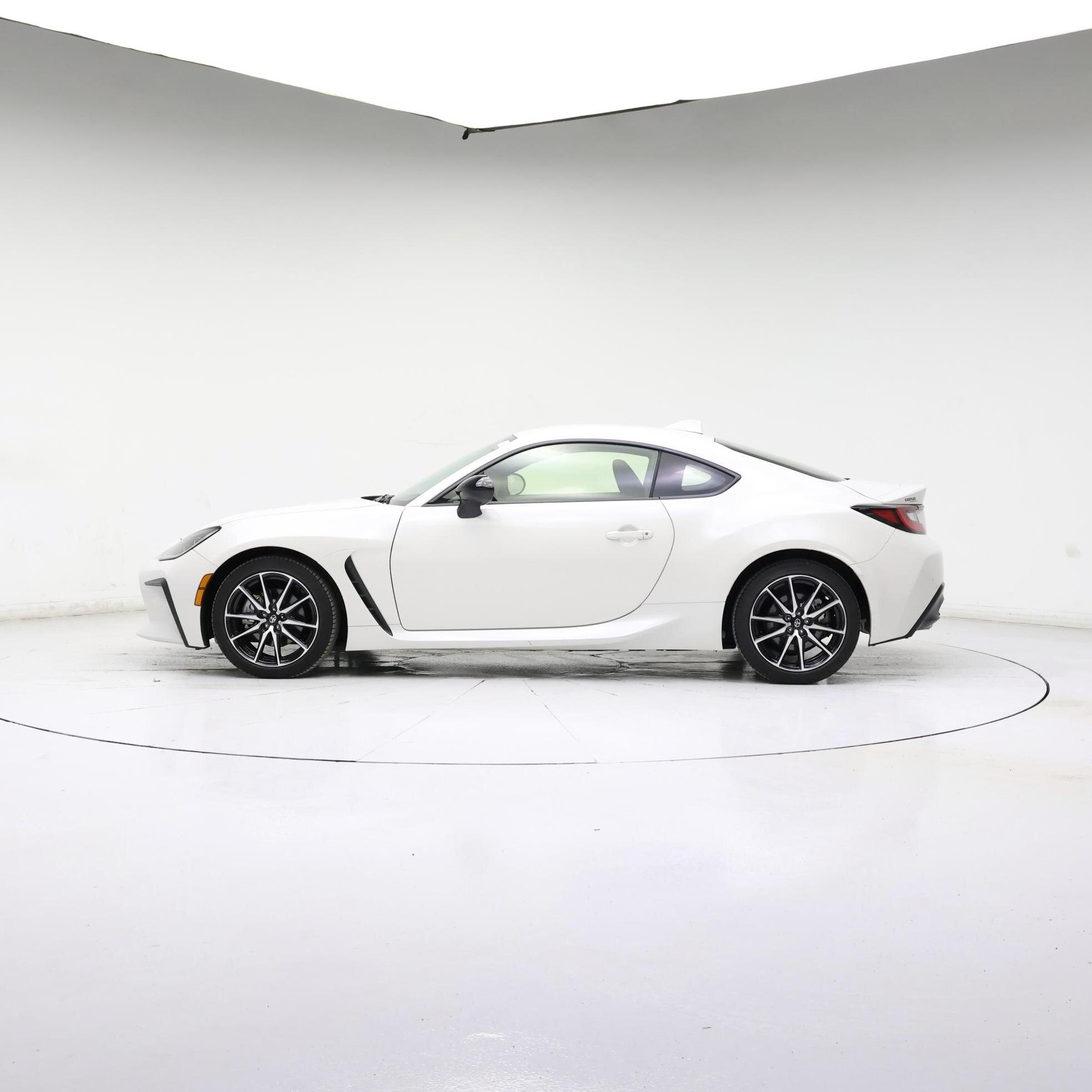 Thumbnail: 2023 Toyota GR86 - 3