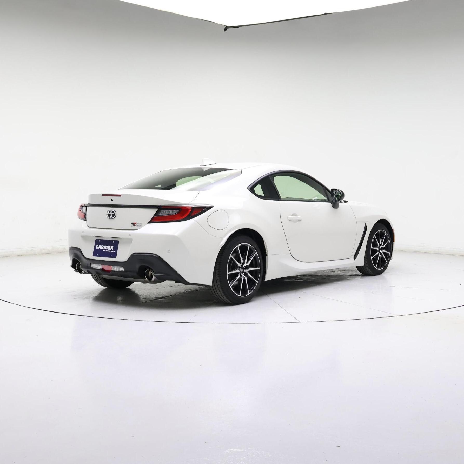 Thumbnail: 2023 Toyota GR86 - 8