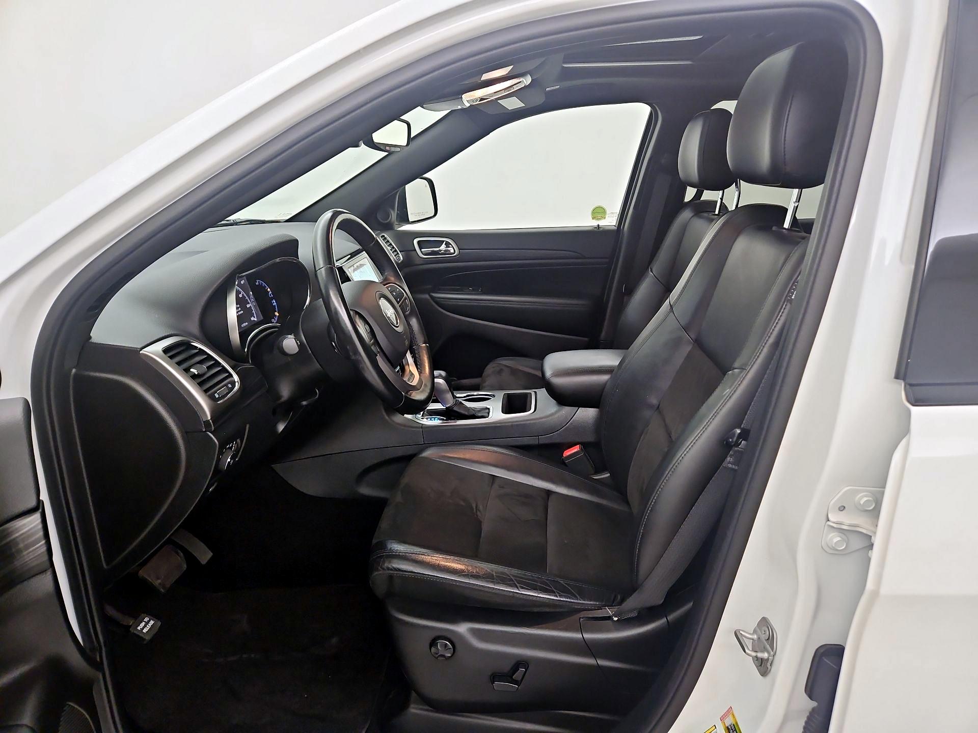 Thumbnail: 2020 Jeep Grand Cherokee - 11