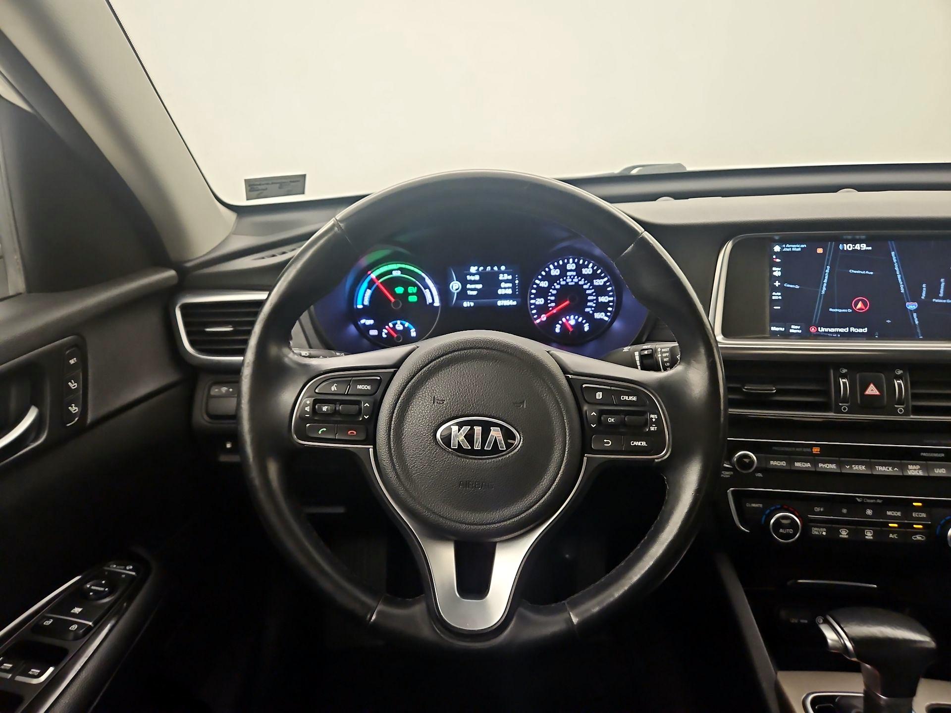 Thumbnail: 2017 Kia Optima - 10