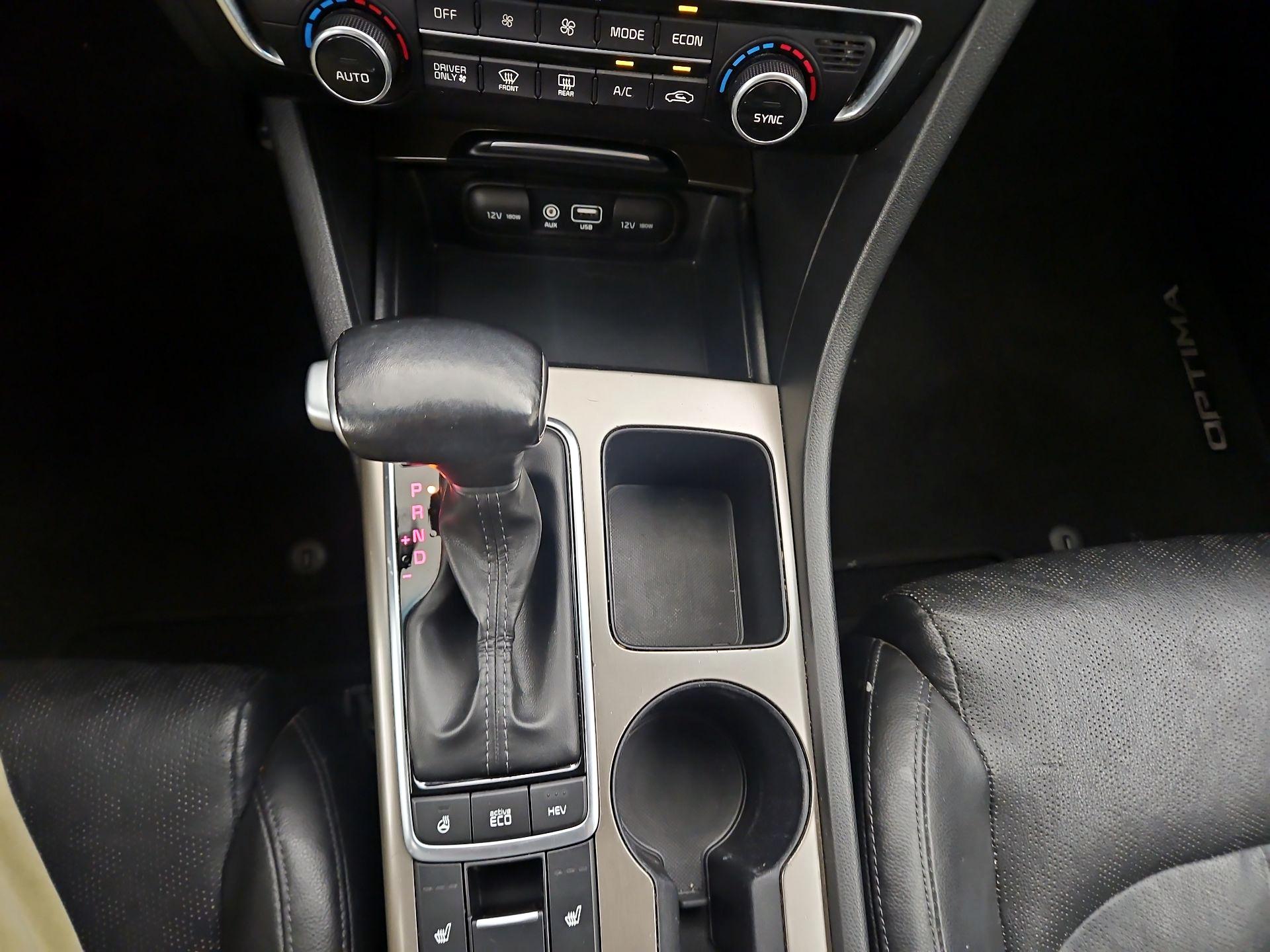 Thumbnail: 2017 Kia Optima - 18