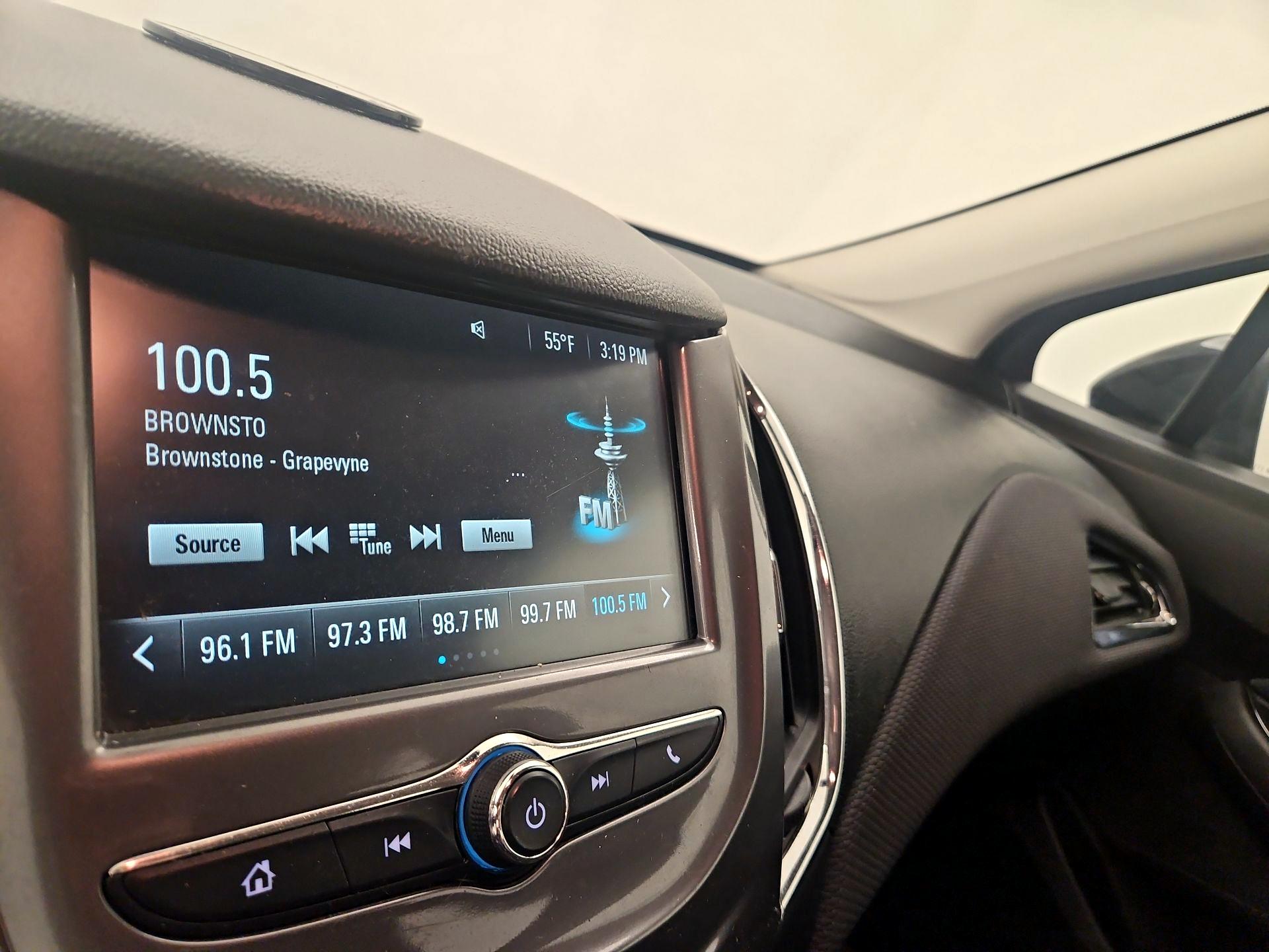 Thumbnail: 2017 Chevrolet Cruze - 15