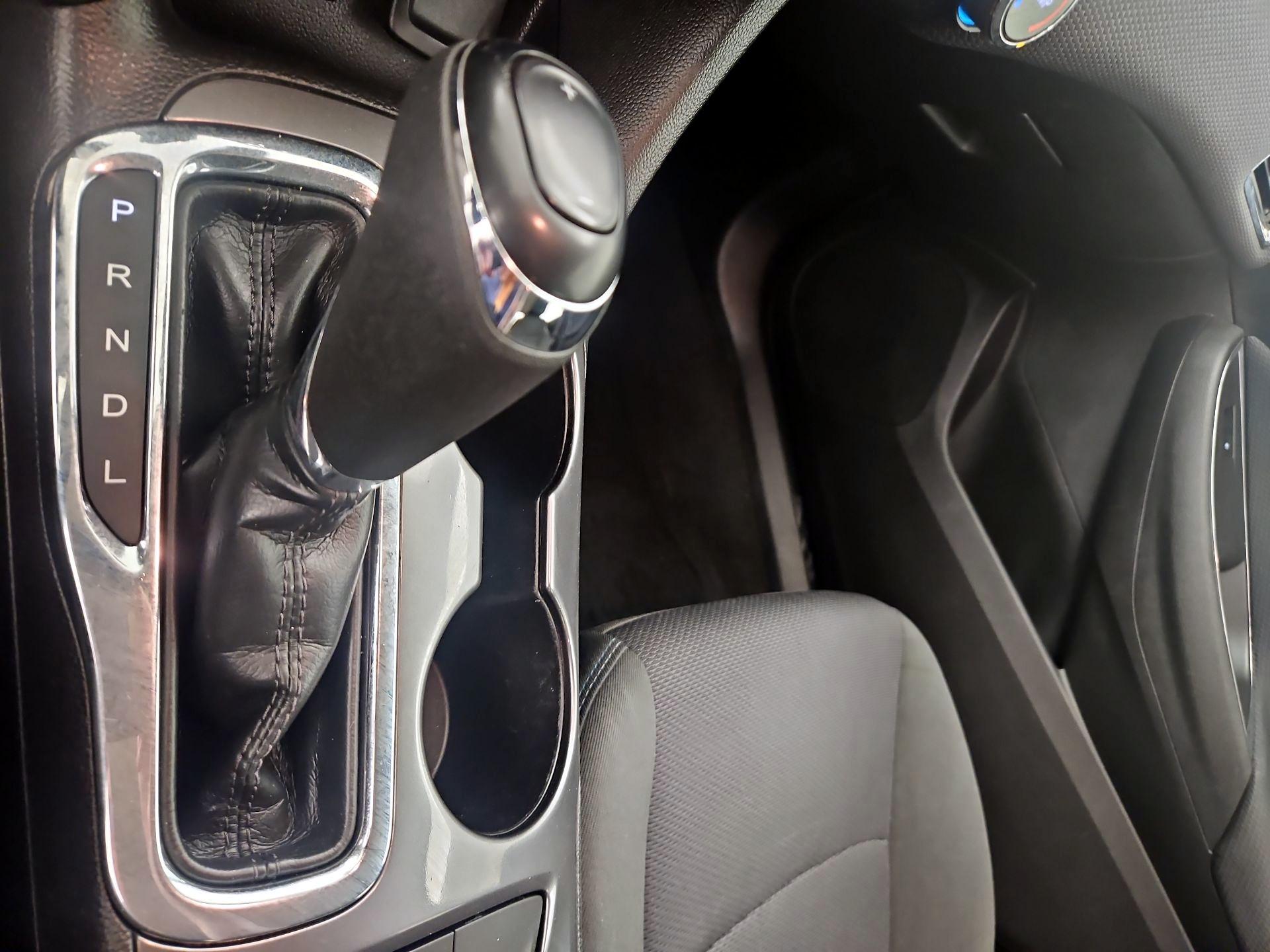 Thumbnail: 2017 Chevrolet Cruze - 17