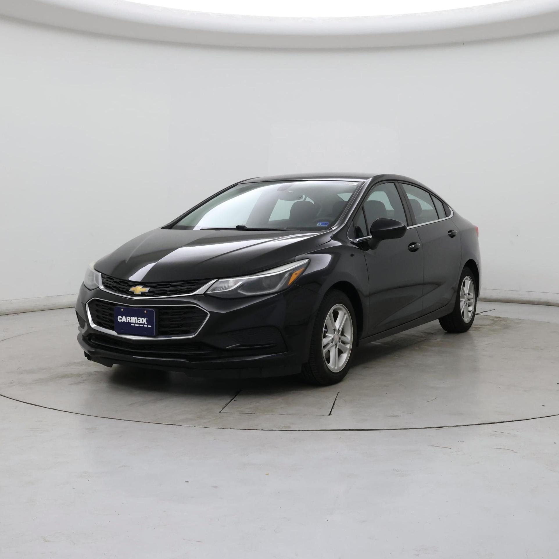 Thumbnail: 2017 Chevrolet Cruze - 4