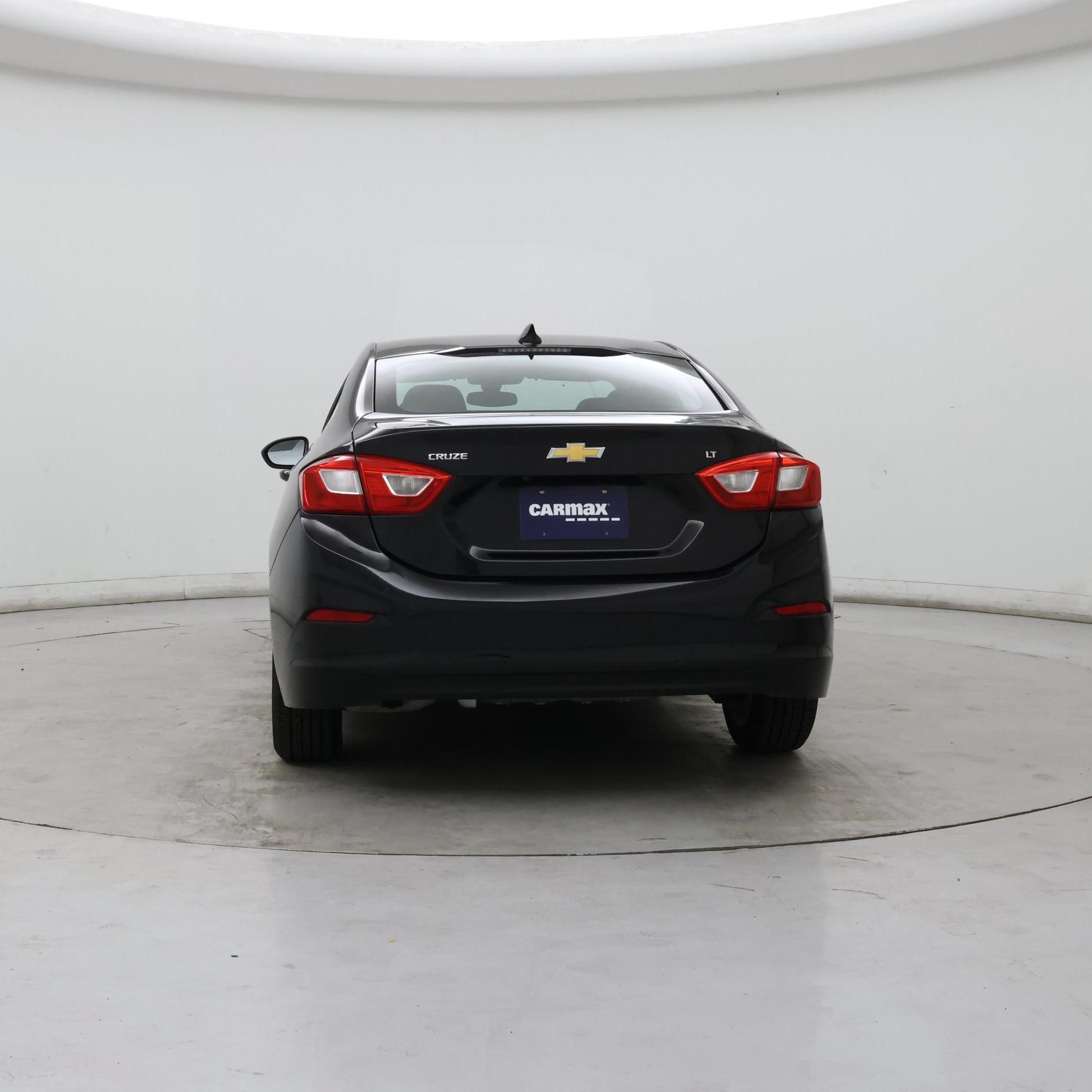 Thumbnail: 2017 Chevrolet Cruze - 6