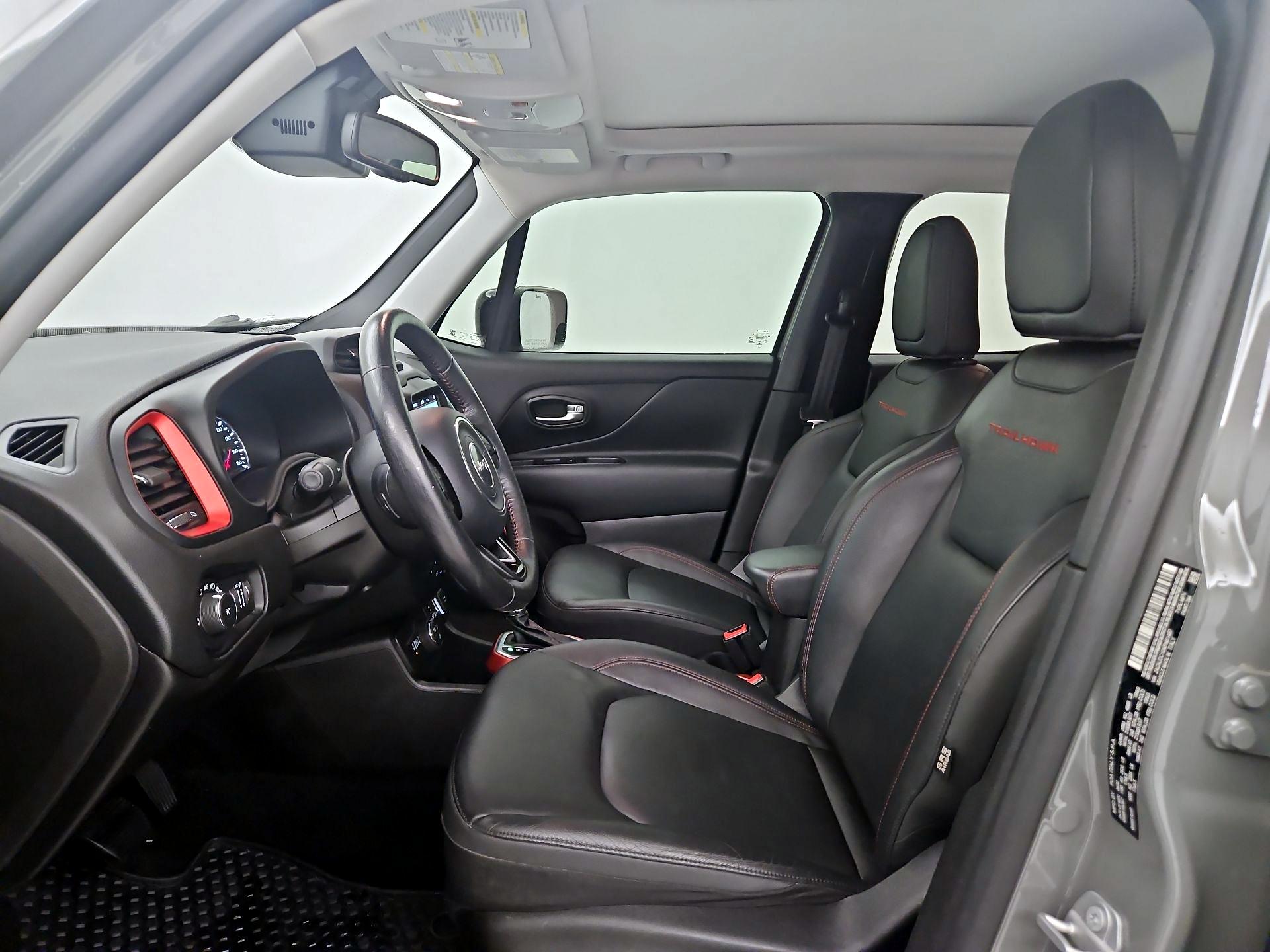 Thumbnail: 2022 Jeep Renegade - 11