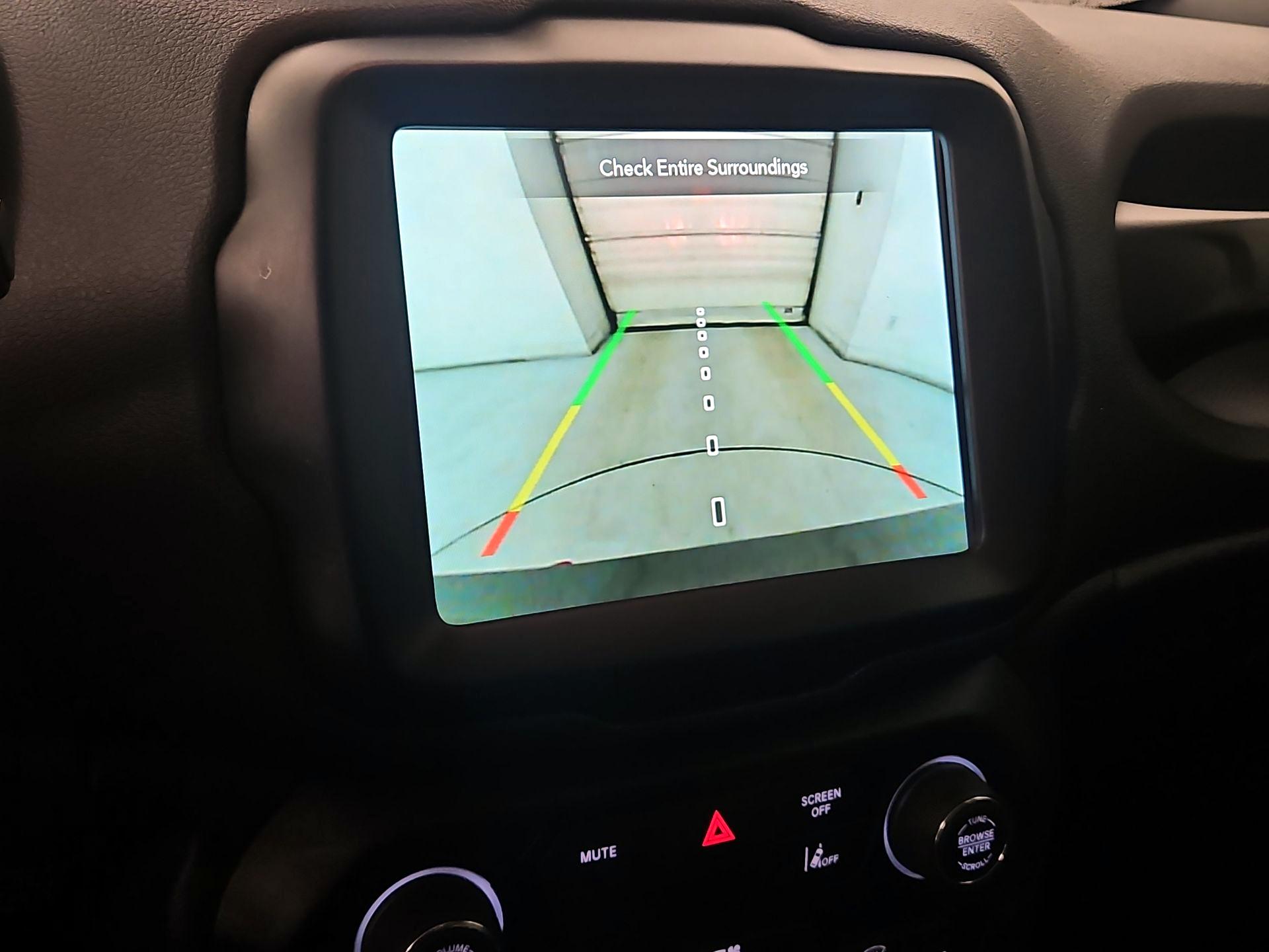 Thumbnail: 2022 Jeep Renegade - 15