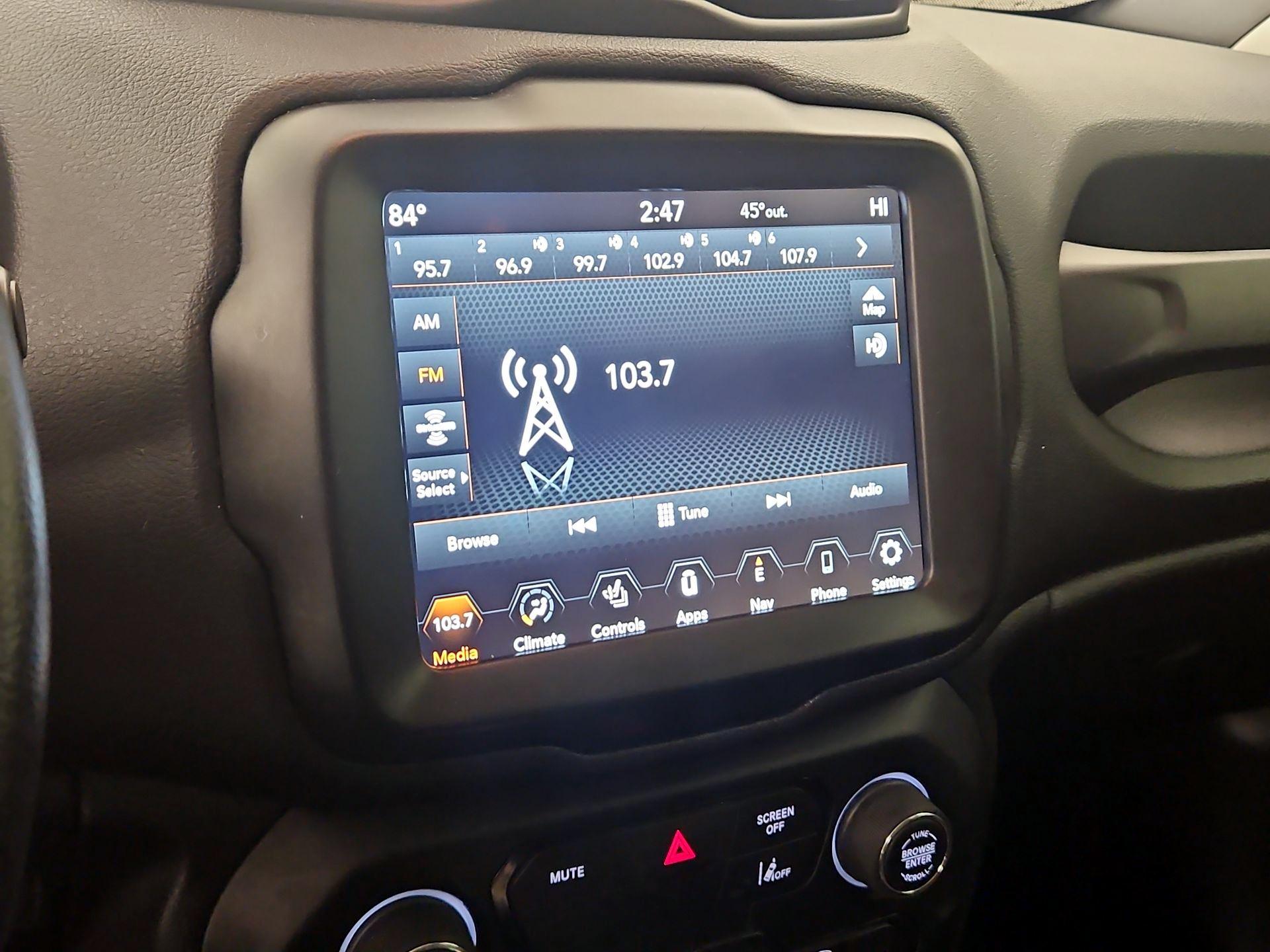 Thumbnail: 2022 Jeep Renegade - 16