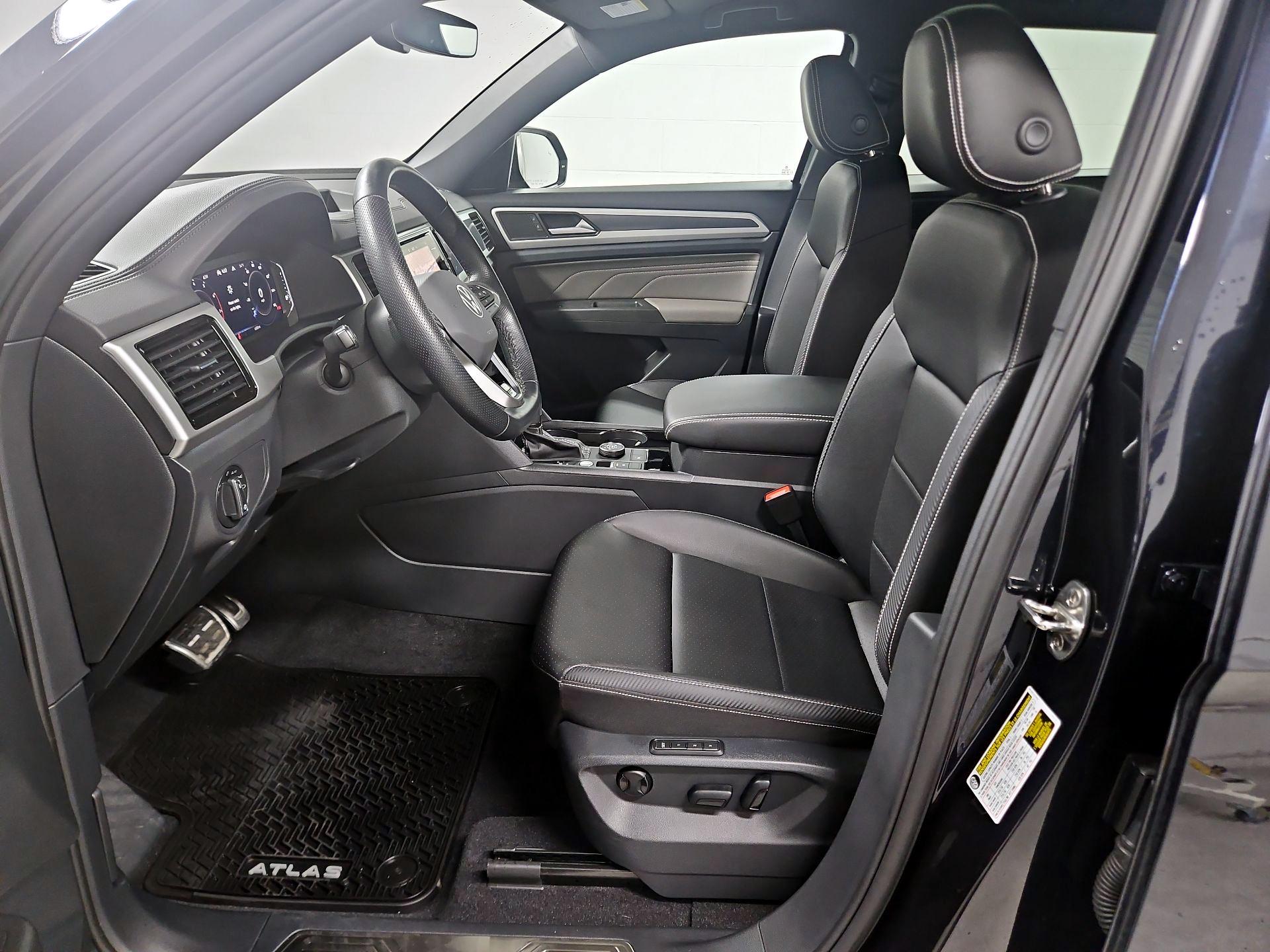 Thumbnail: 2023 Volkswagen Atlas - 11