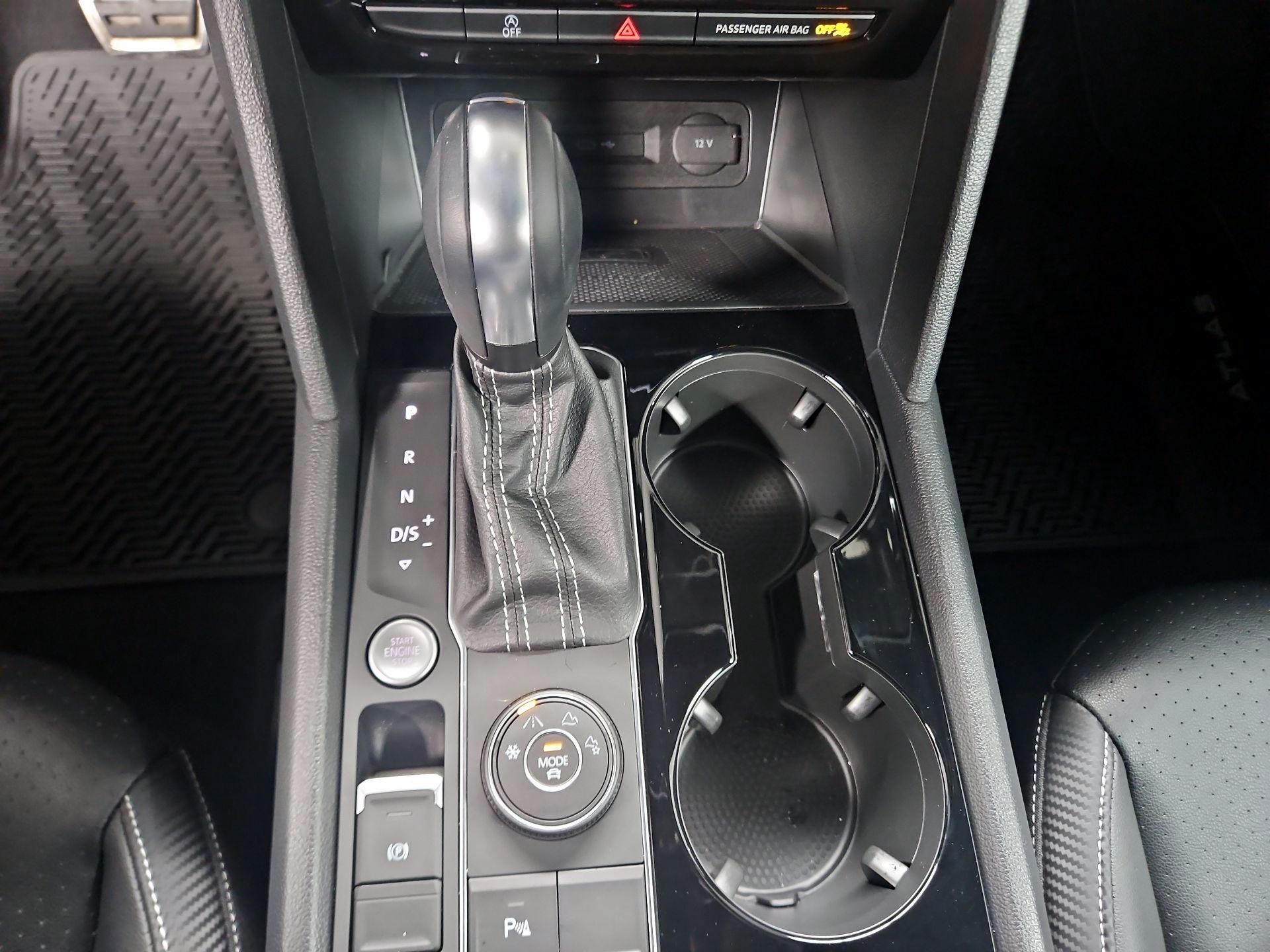 Thumbnail: 2023 Volkswagen Atlas - 18