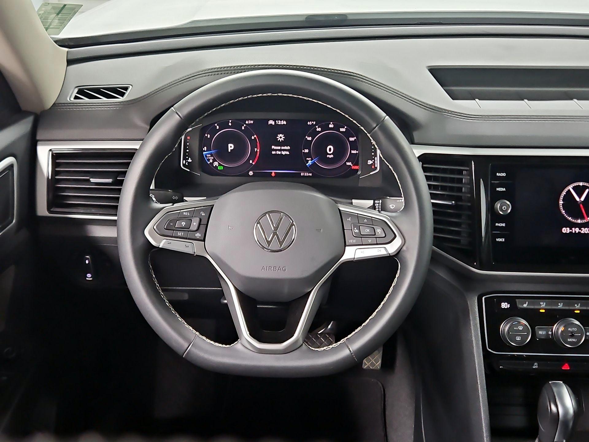 Thumbnail: 2023 Volkswagen Atlas - 10