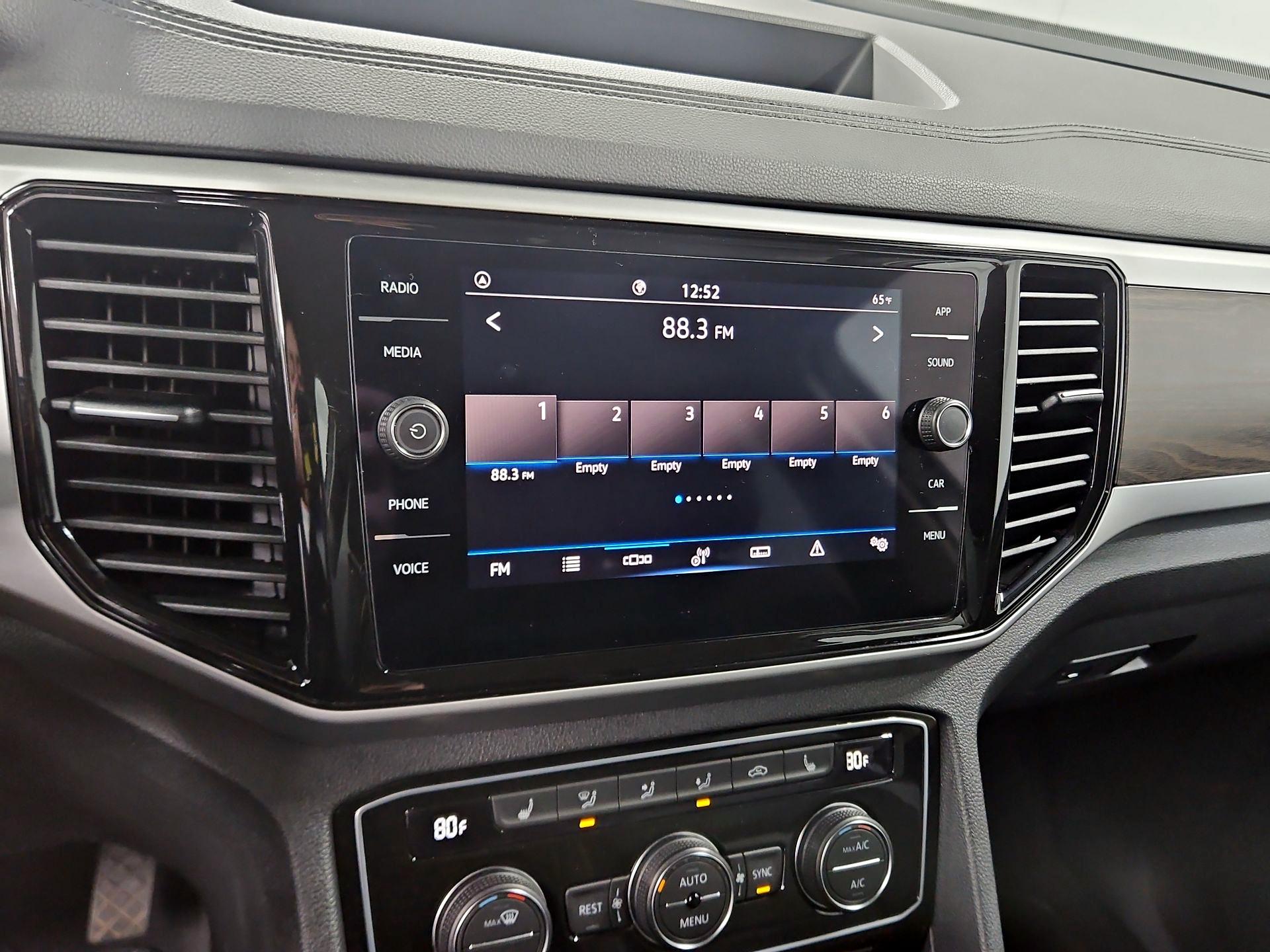 Thumbnail: 2023 Volkswagen Atlas - 15