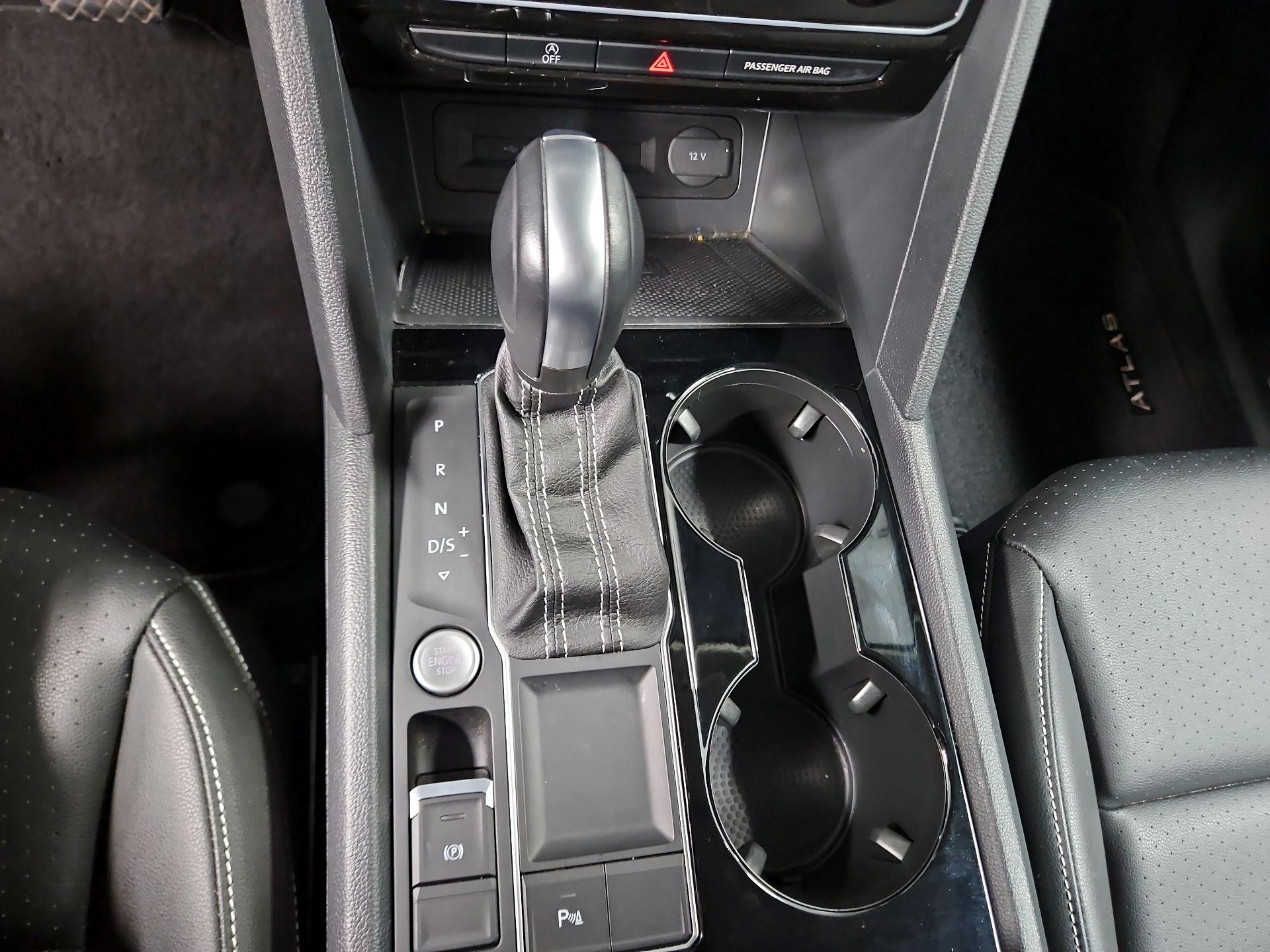 Thumbnail: 2023 Volkswagen Atlas - 17