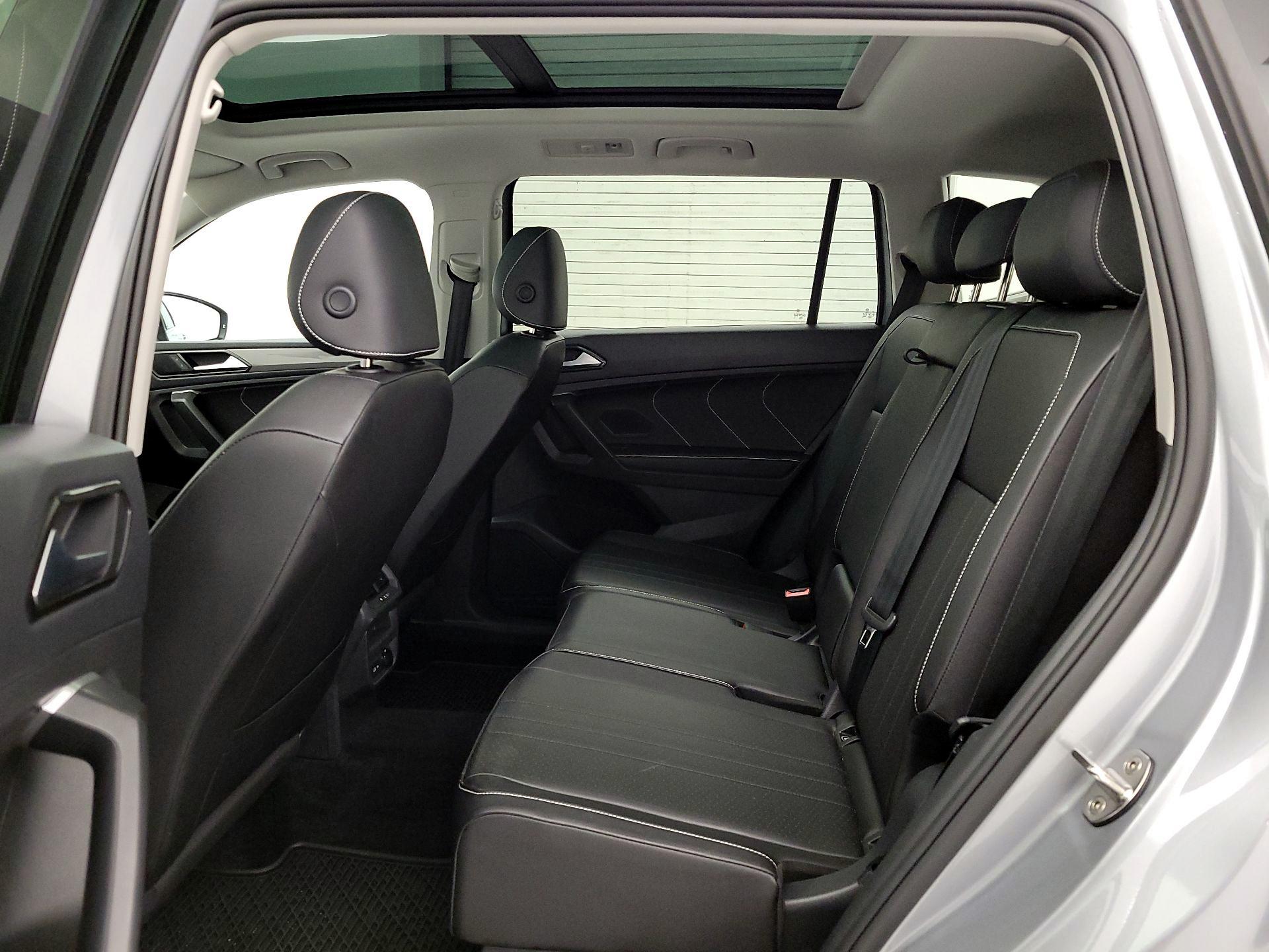 Thumbnail: 2023 Volkswagen Tiguan - 20