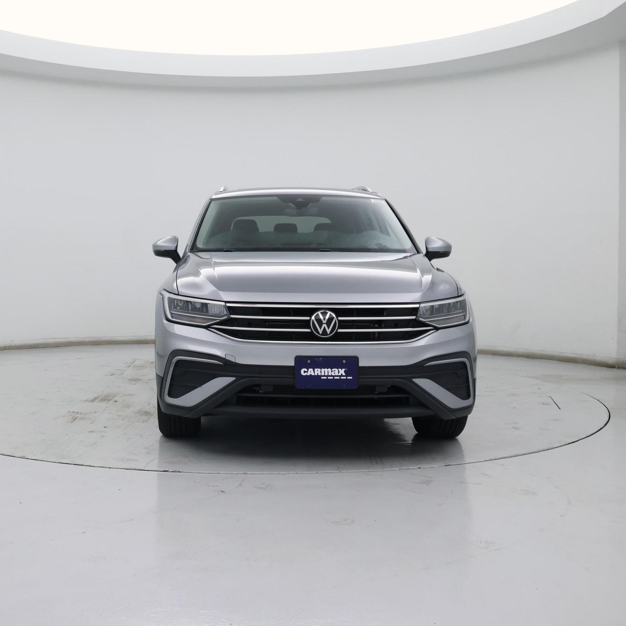 Thumbnail: 2023 Volkswagen Tiguan - 5