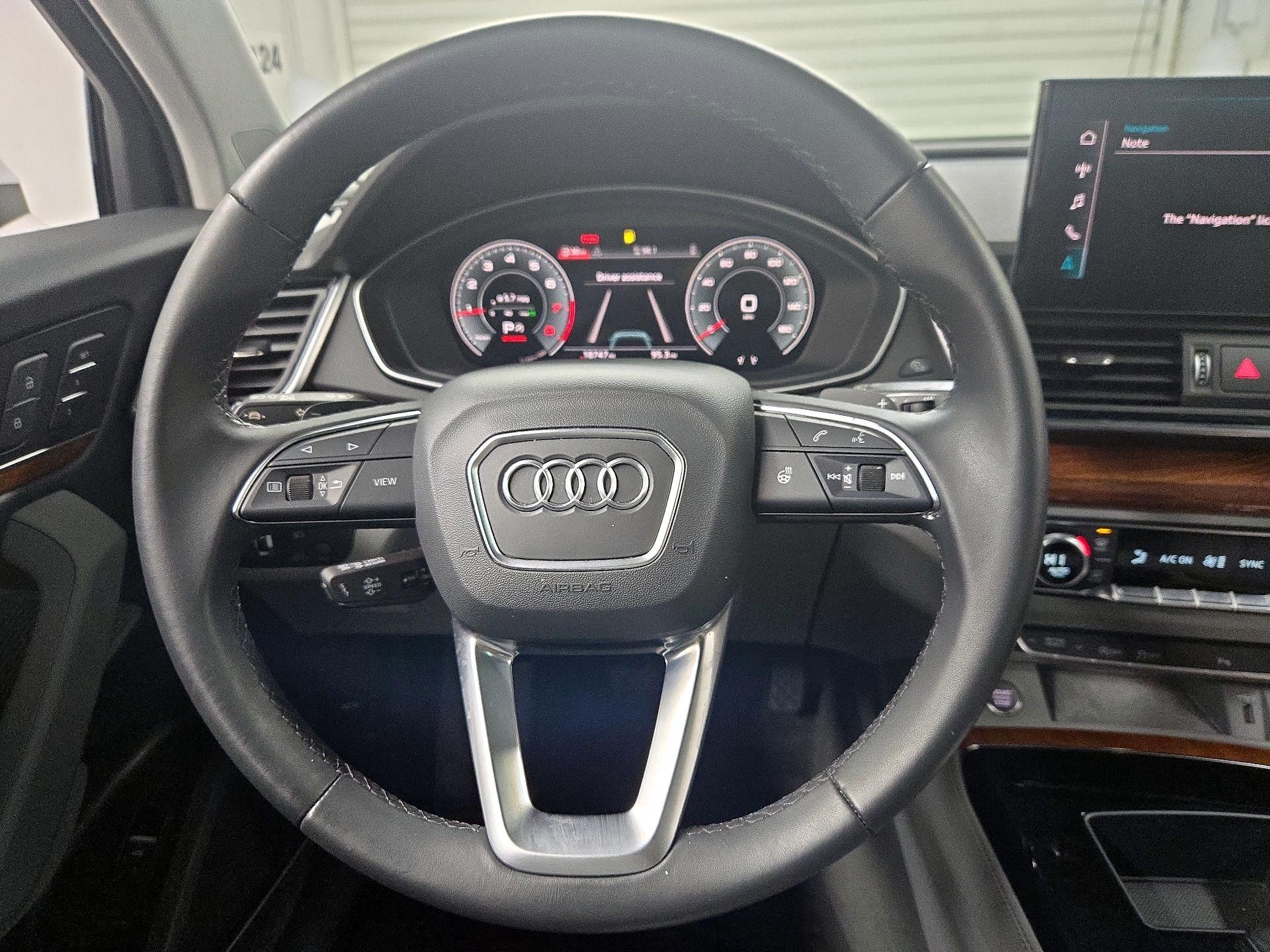 Thumbnail: 2023 Audi Q5 - 10