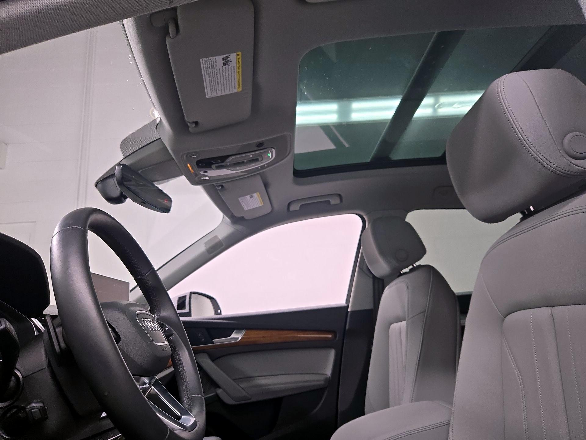 Thumbnail: 2023 Audi Q5 - 19