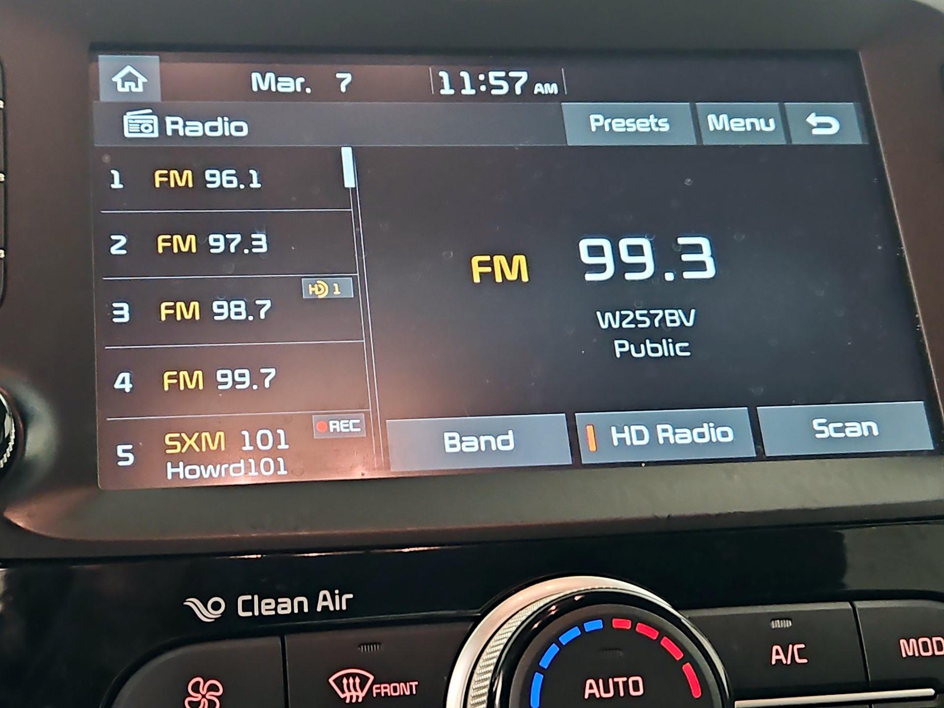 Thumbnail: 2018 Kia Soul - 16