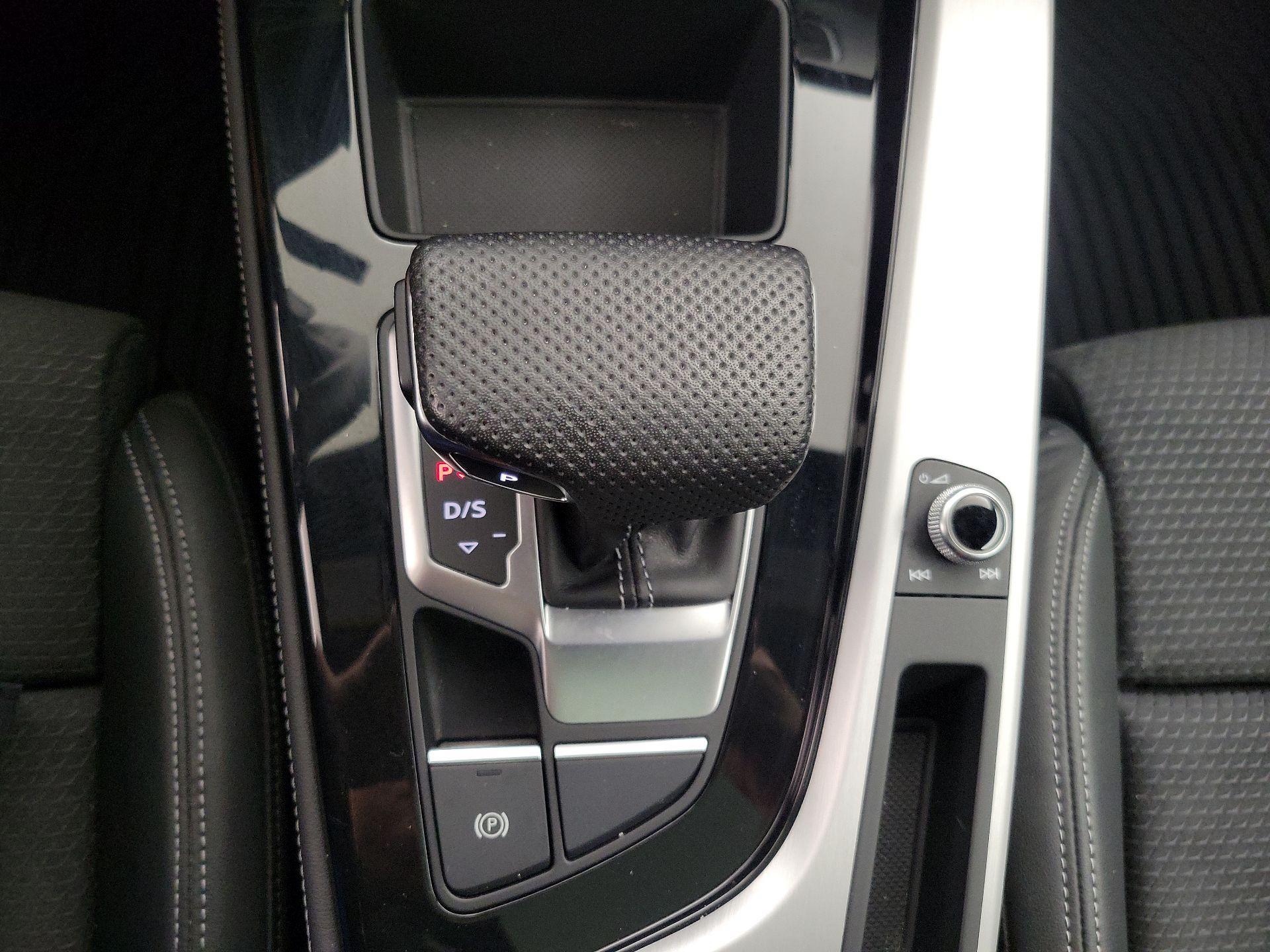 Thumbnail: 2022 Audi A5 - 17