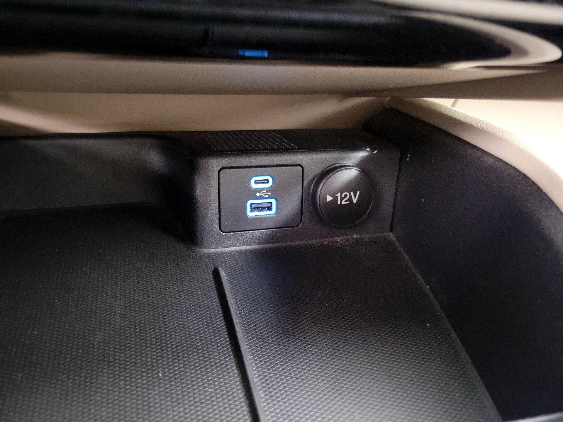 Thumbnail: 2022 Ford Escape - 18