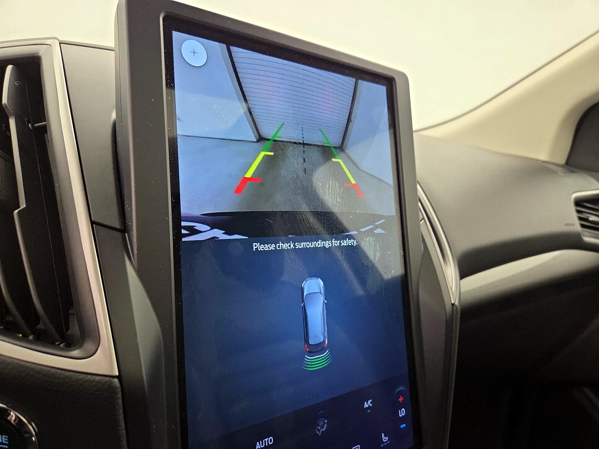 Thumbnail: 2023 Ford Edge - 14