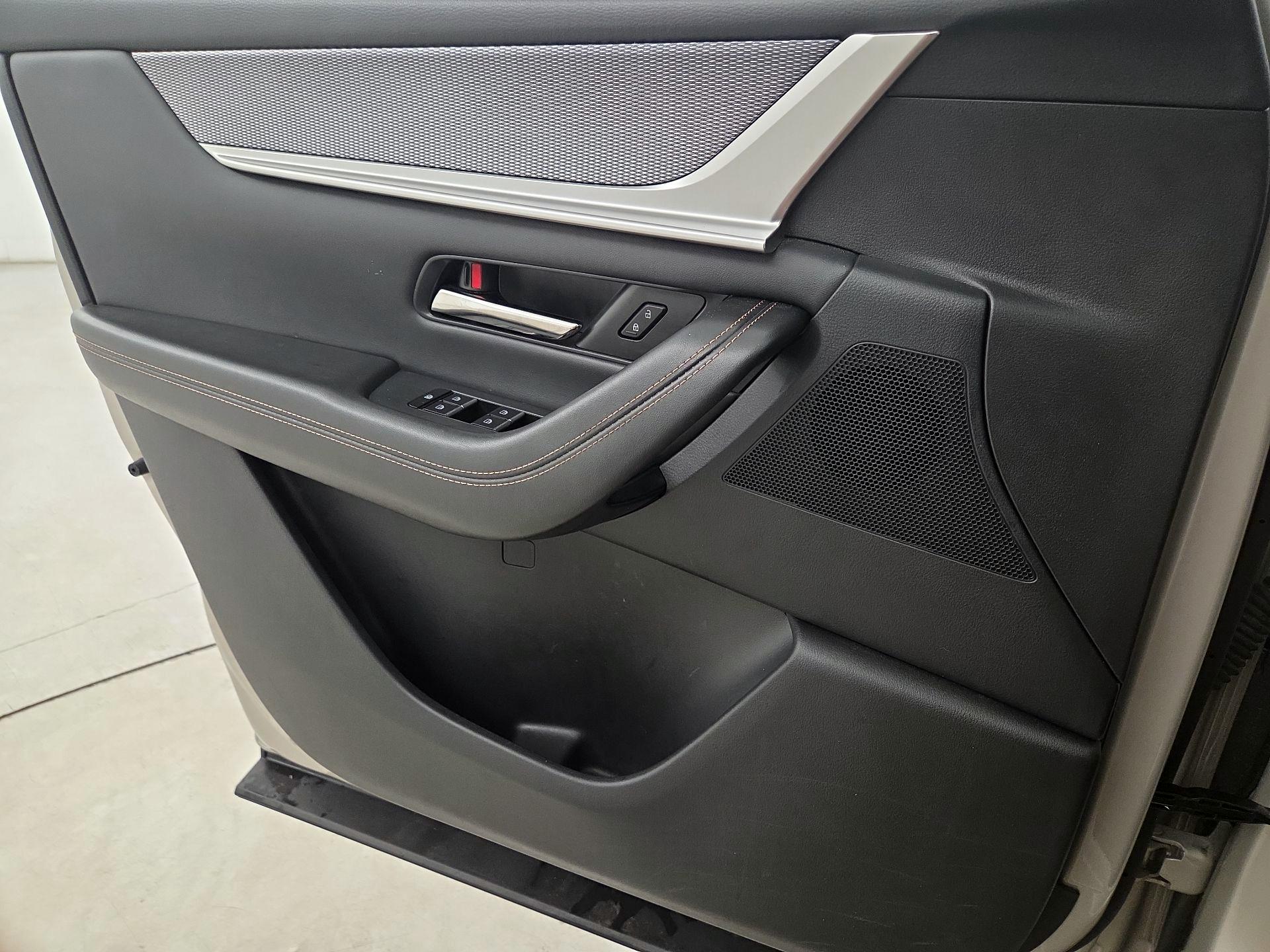 Thumbnail: 2024 Mazda CX-90 - 12