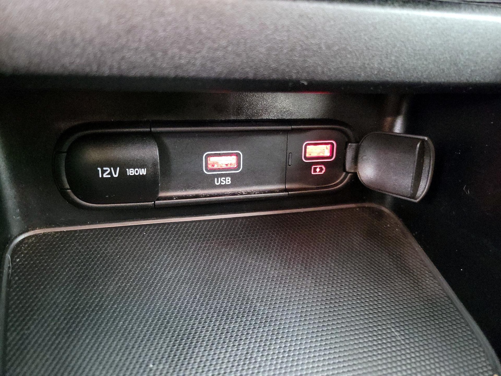 2024 Kia Forte LXS - Photo 19