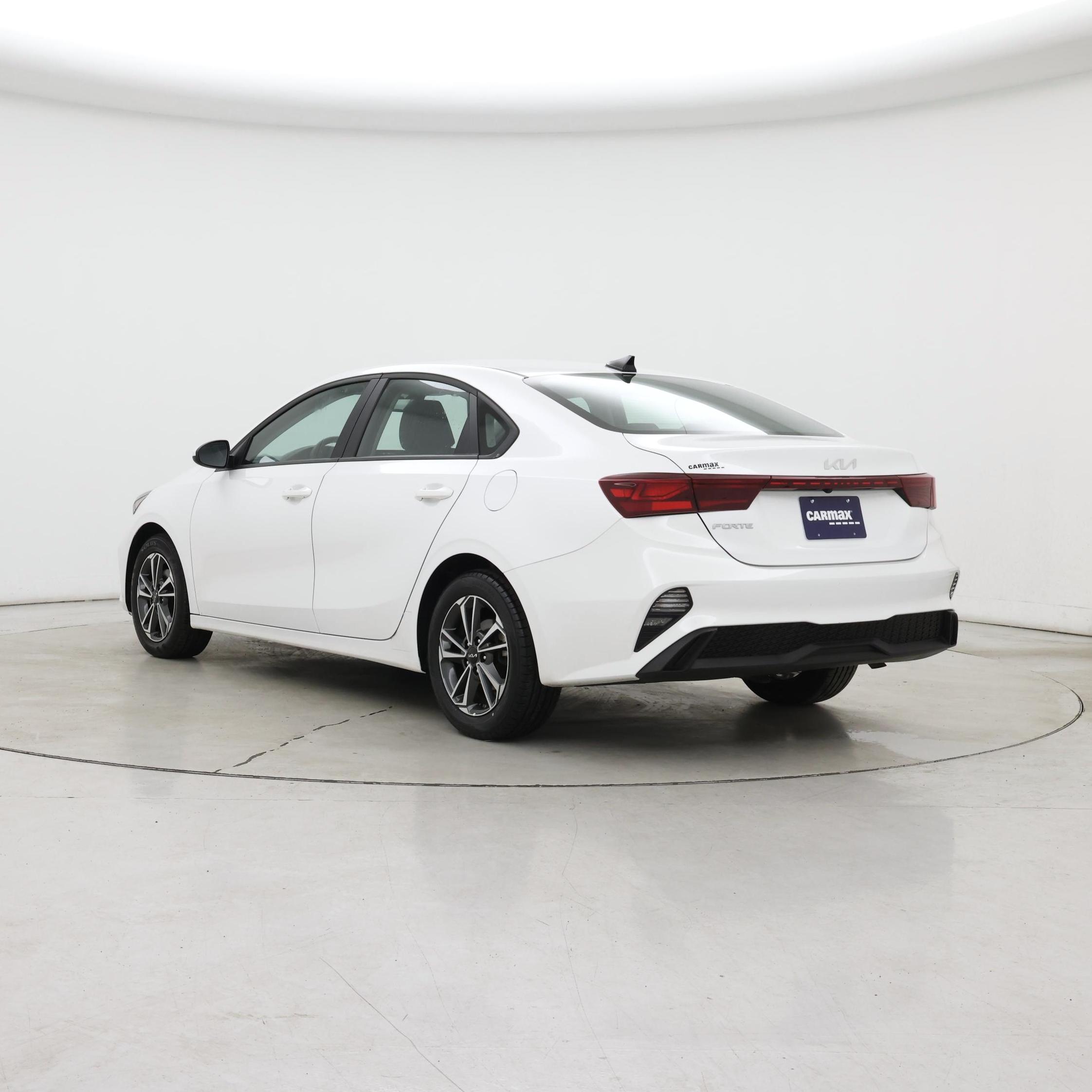 Thumbnail: 2024 Kia Forte - 2