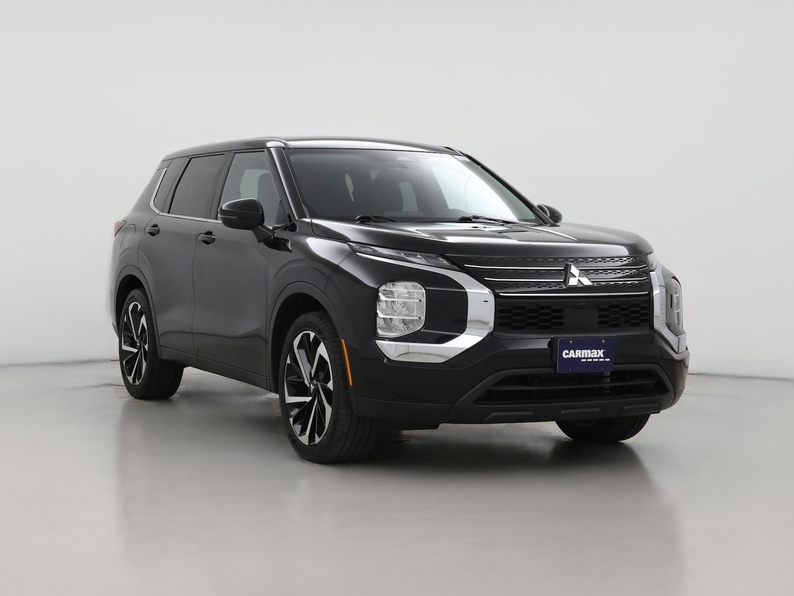 2022 Mitsubishi Outlander ES - Photo 1