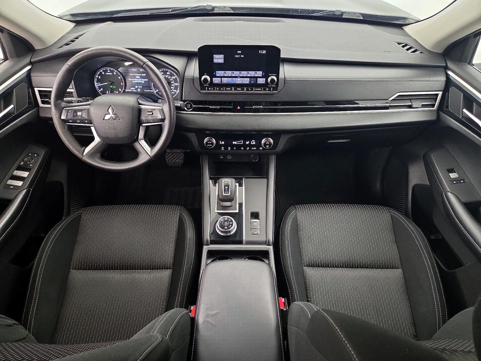 2022 Mitsubishi Outlander ES - Photo 10