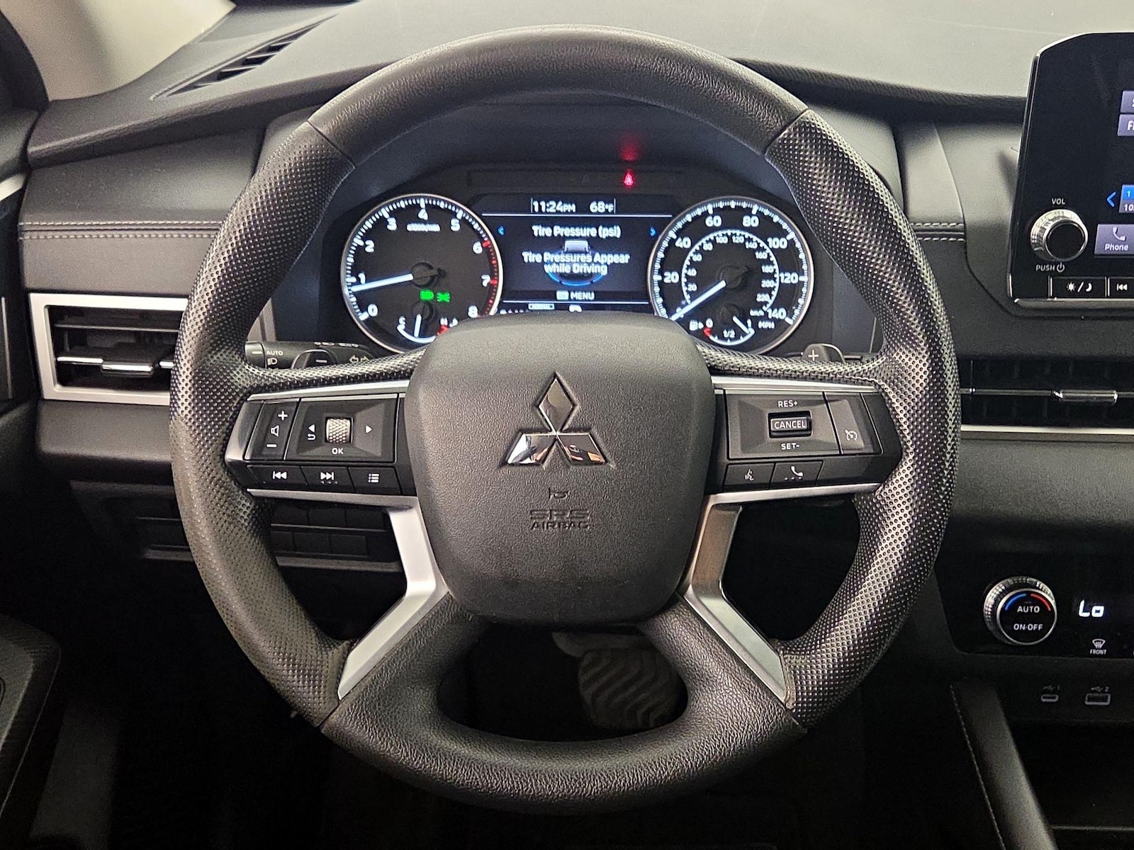 2022 Mitsubishi Outlander ES - Photo 11