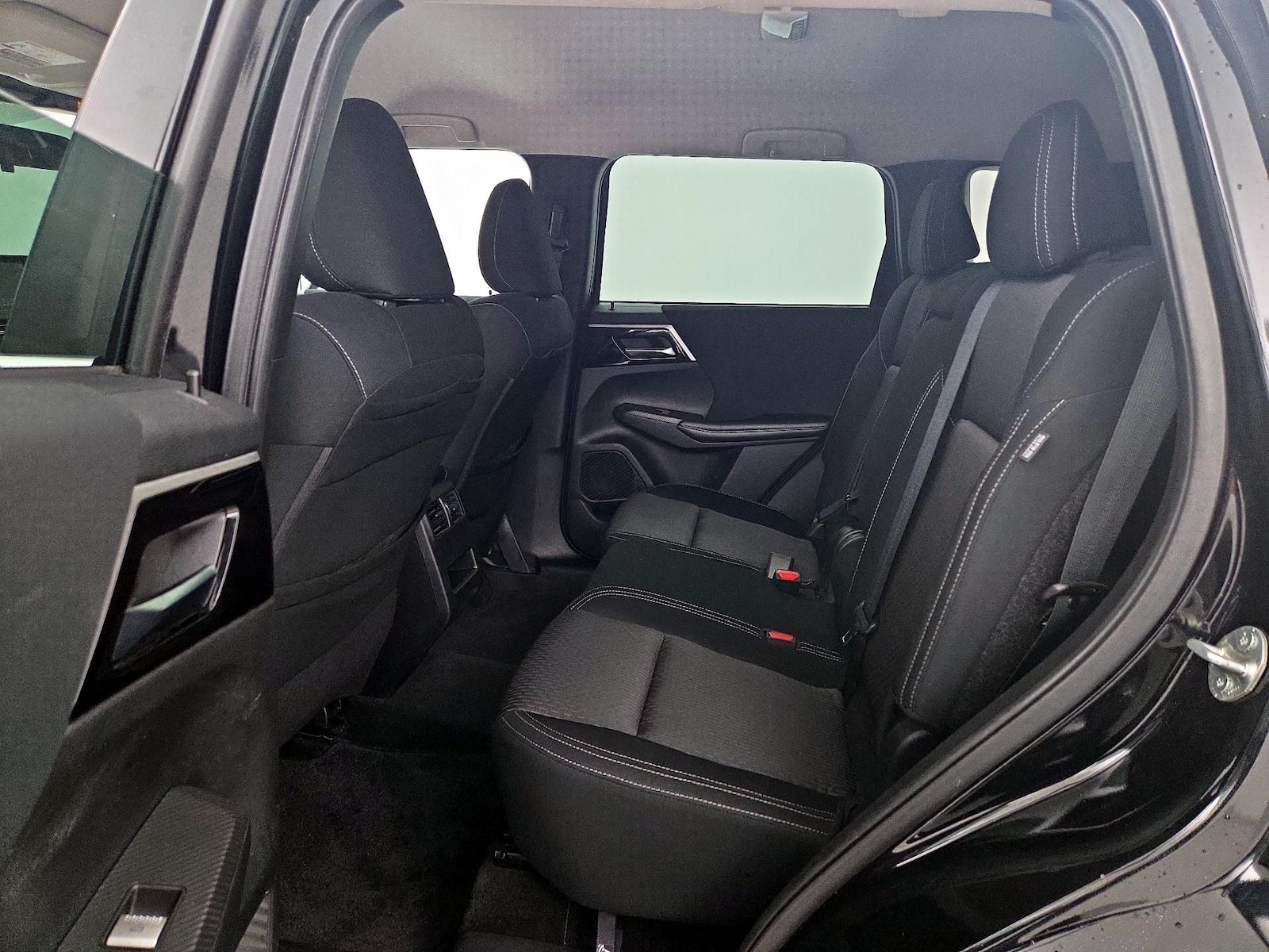 2022 Mitsubishi Outlander ES - Photo 20