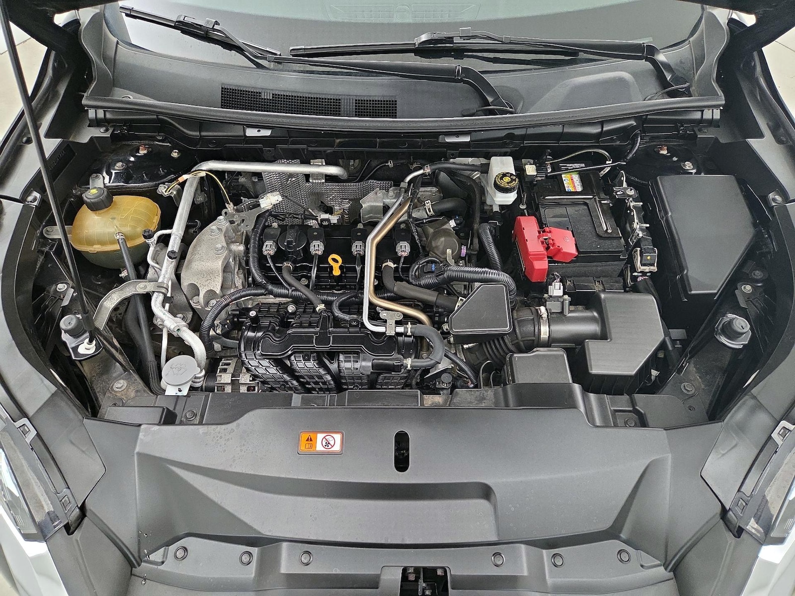2022 Mitsubishi Outlander ES - Photo 24