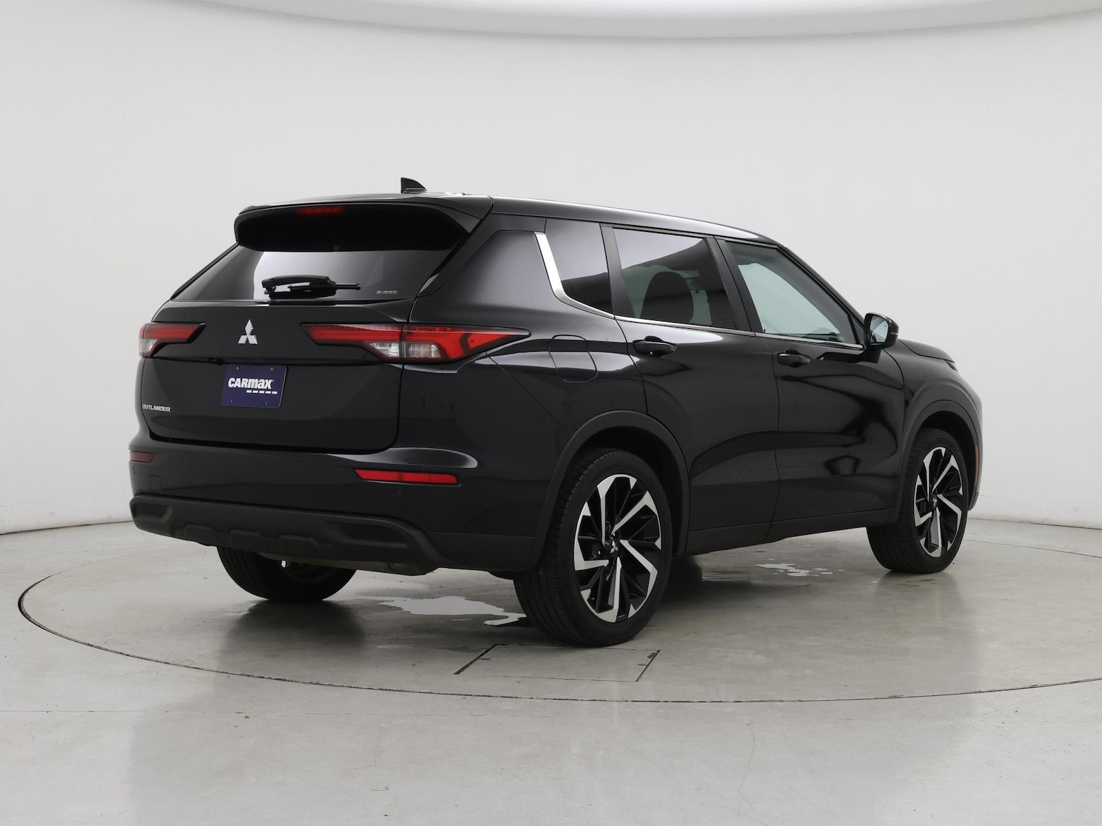 2022 Mitsubishi Outlander ES - Photo 9