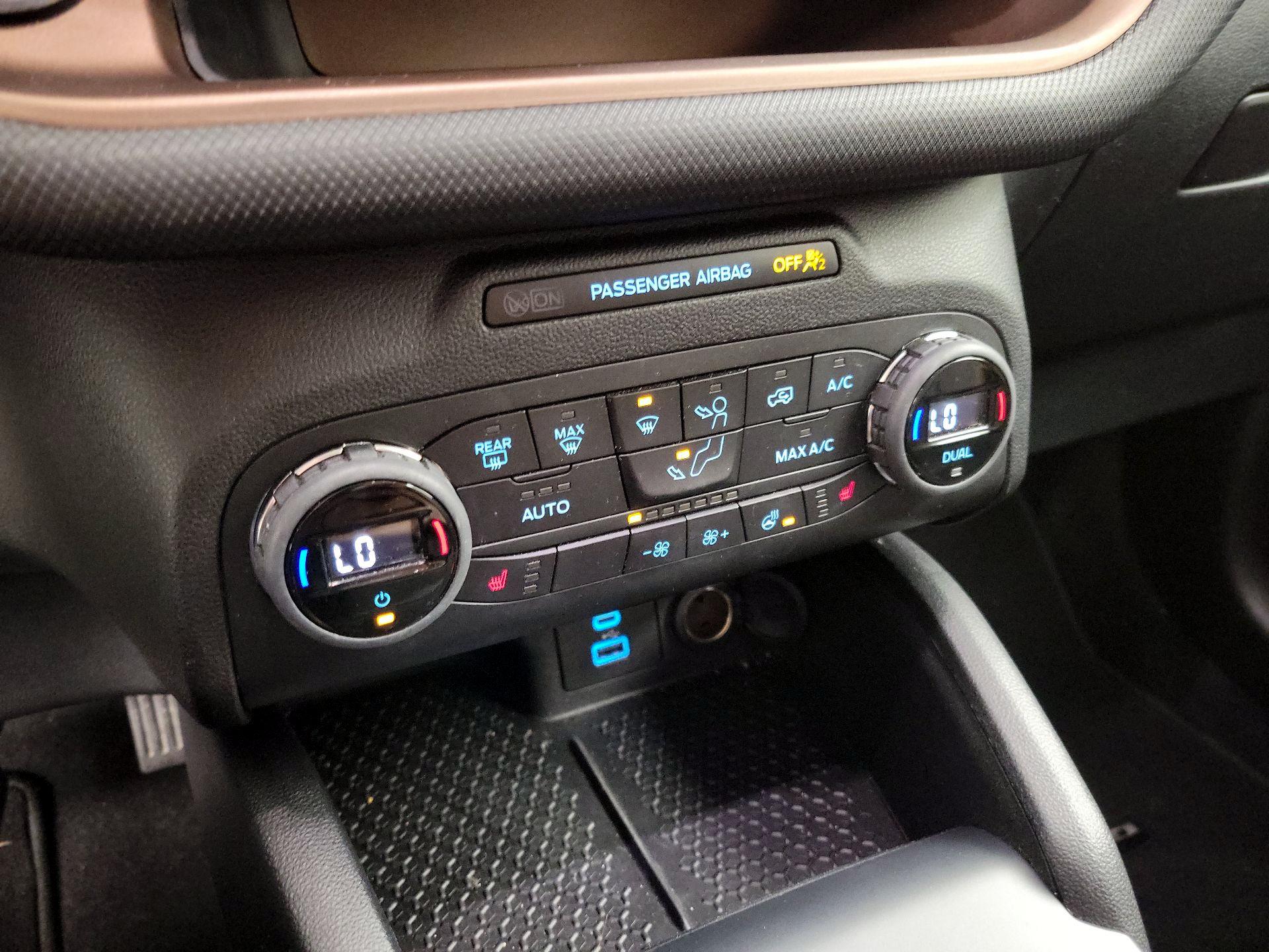 Thumbnail: 2021 Ford Bronco Sport - 16