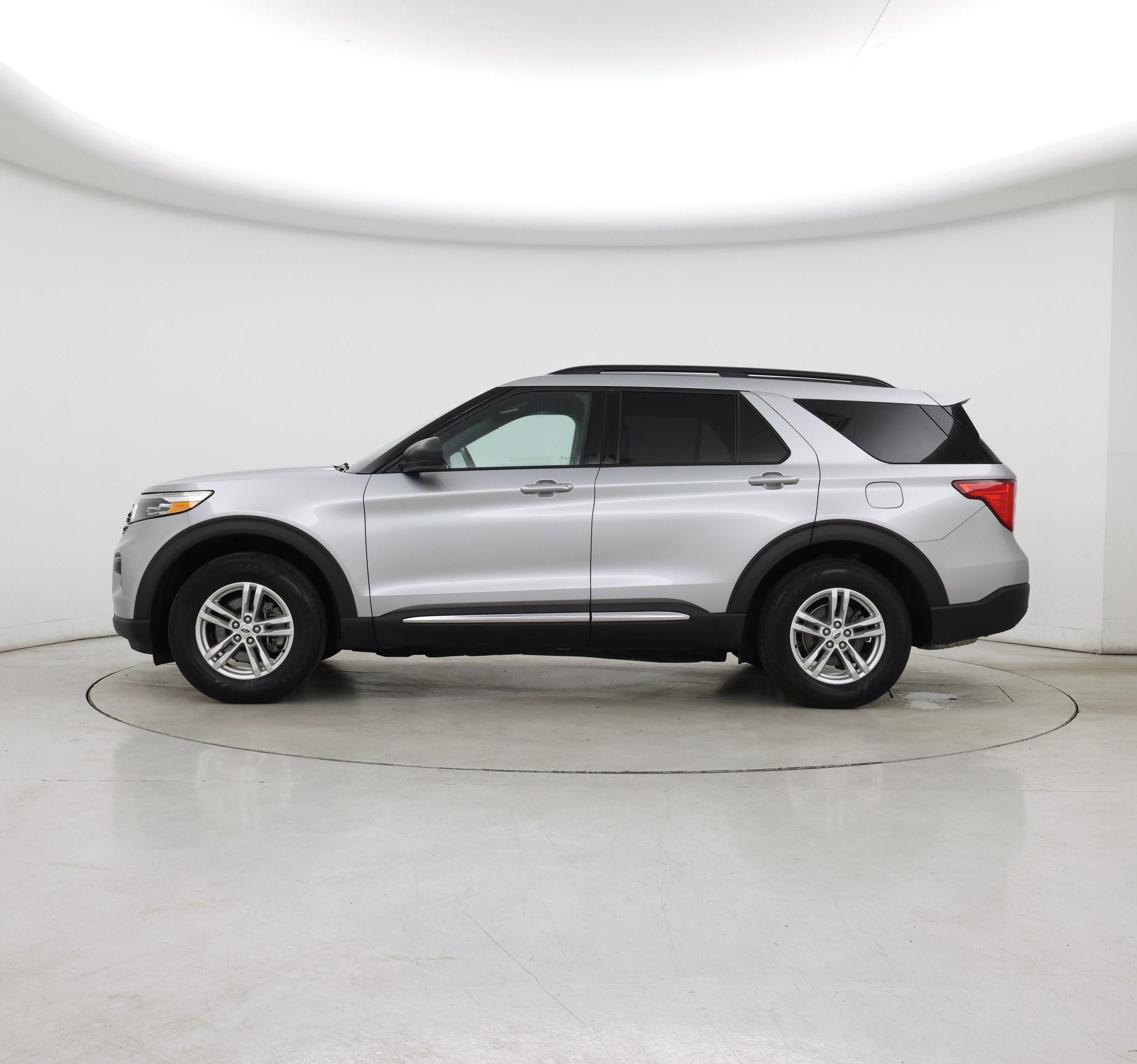 Thumbnail: 2020 Ford Explorer - 3