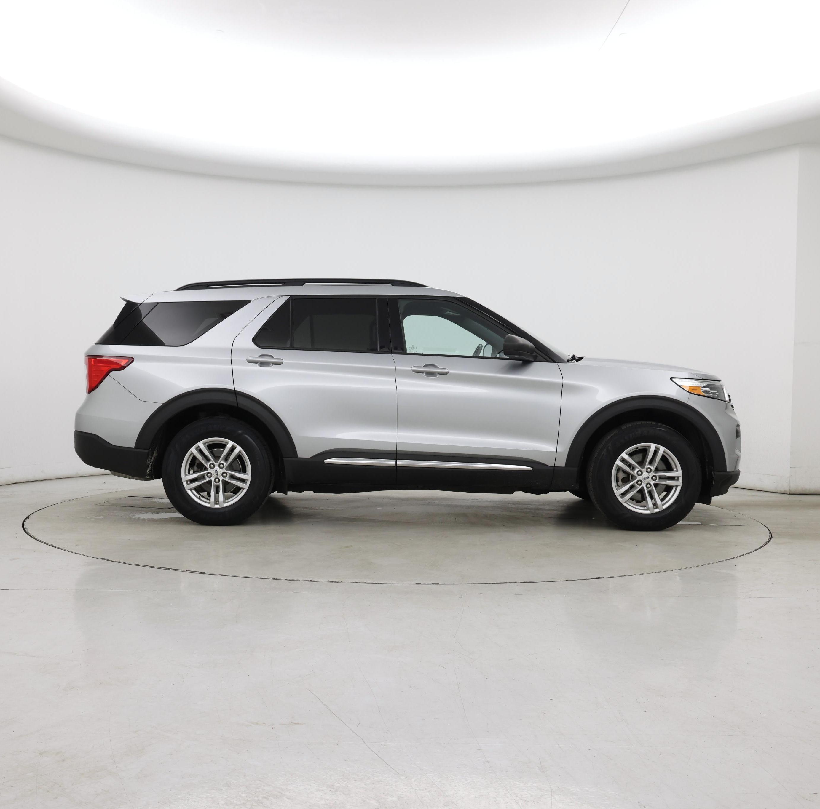 Thumbnail: 2020 Ford Explorer - 7