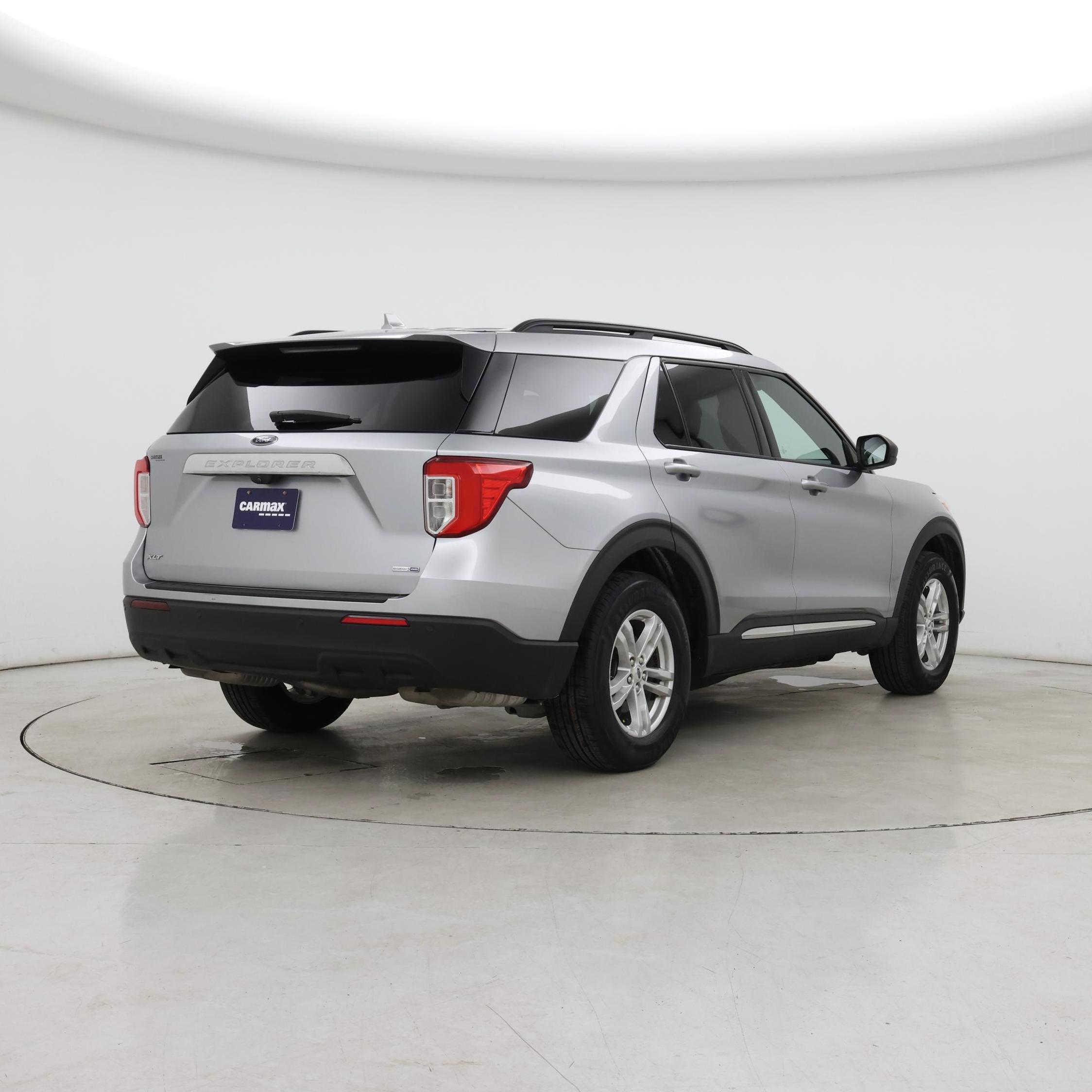 Thumbnail: 2020 Ford Explorer - 8