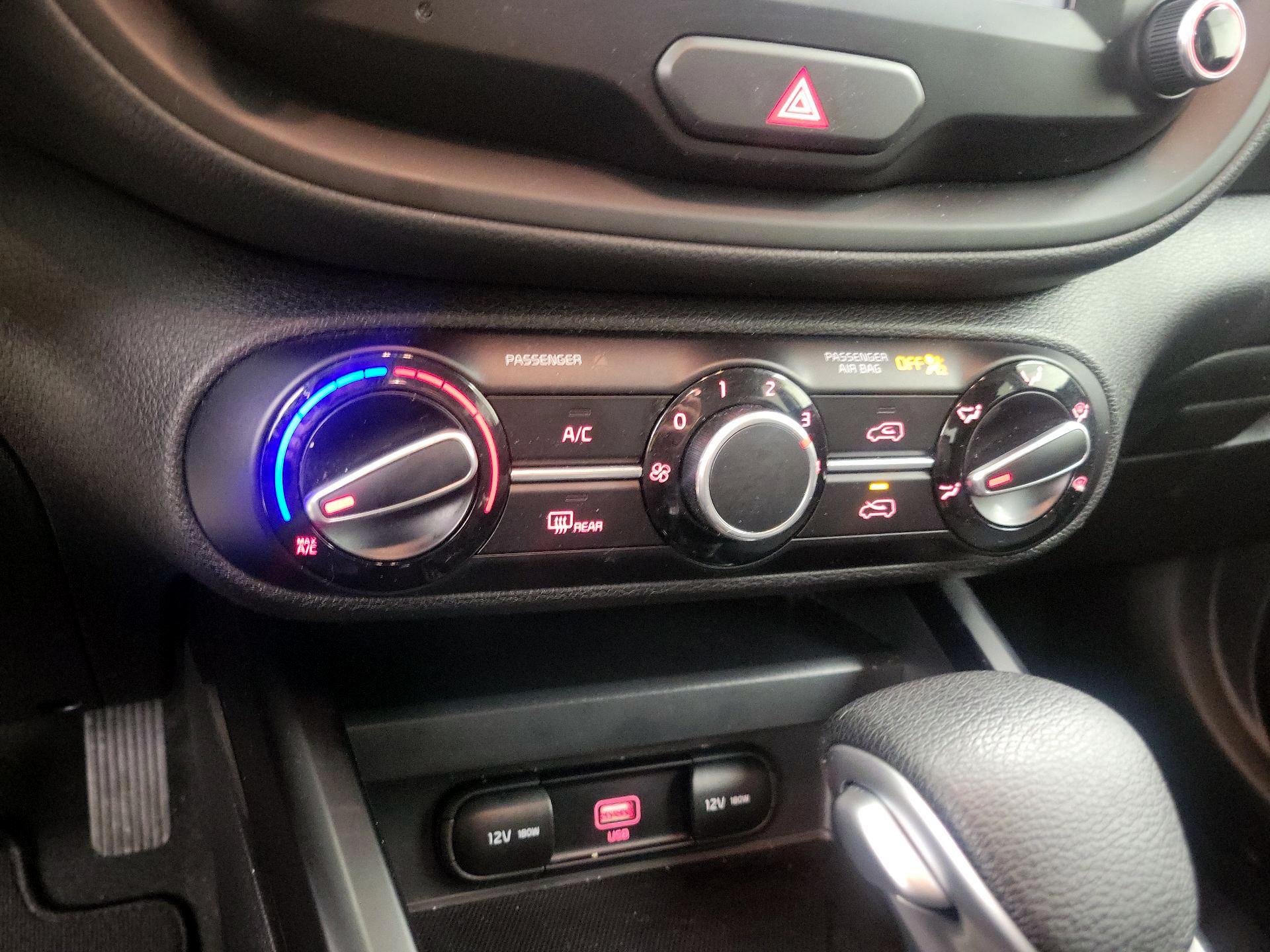 Thumbnail: 2020 Kia Soul - 16