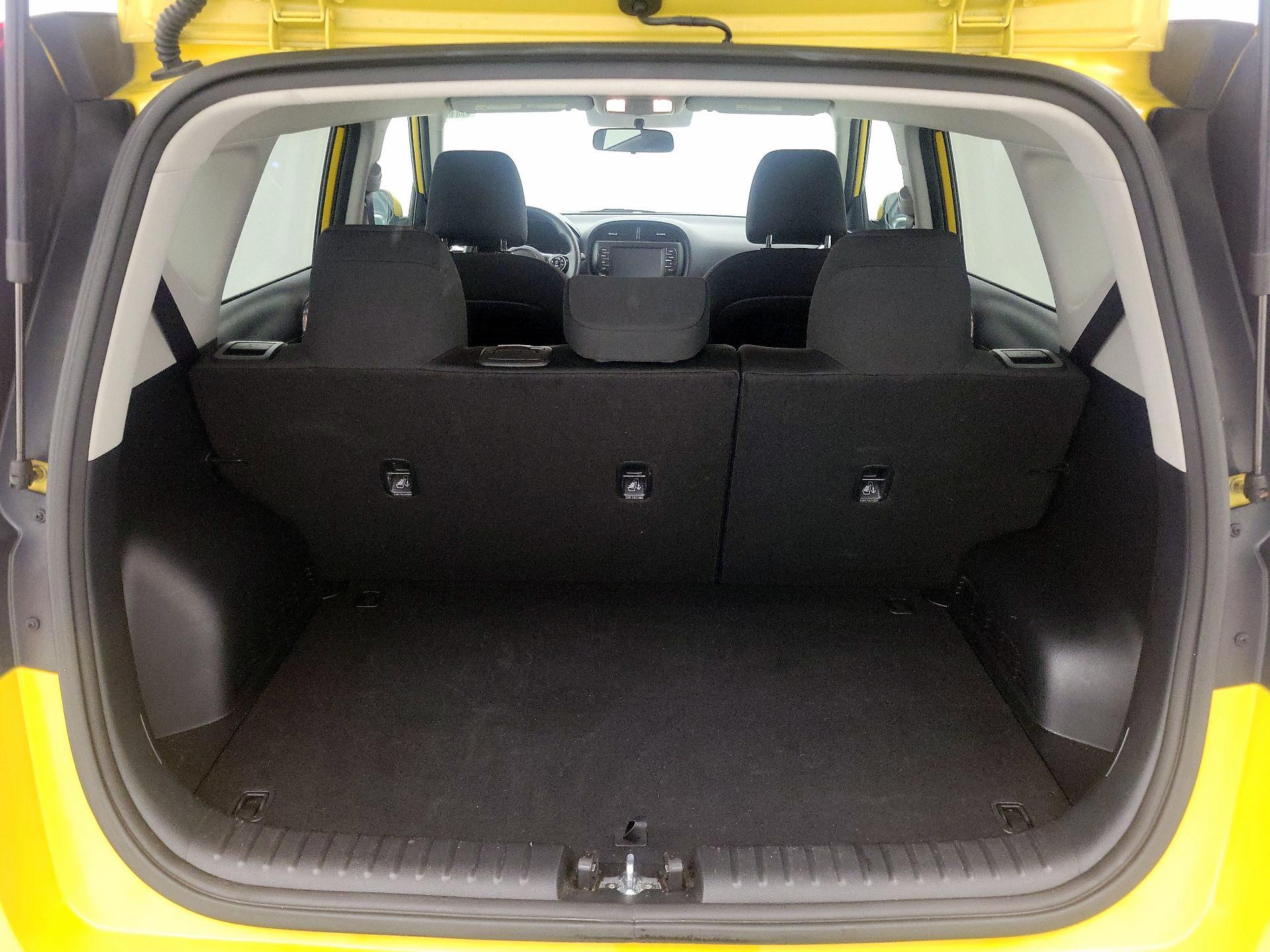 Thumbnail: 2020 Kia Soul - 20