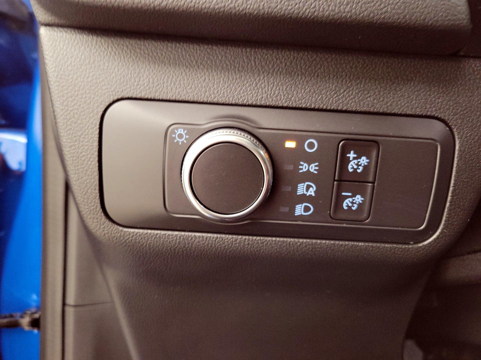 Thumbnail: 2021 Ford Escape - 13