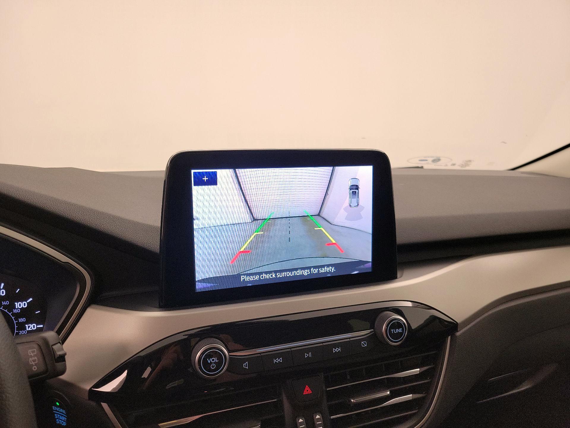 Thumbnail: 2021 Ford Escape - 14