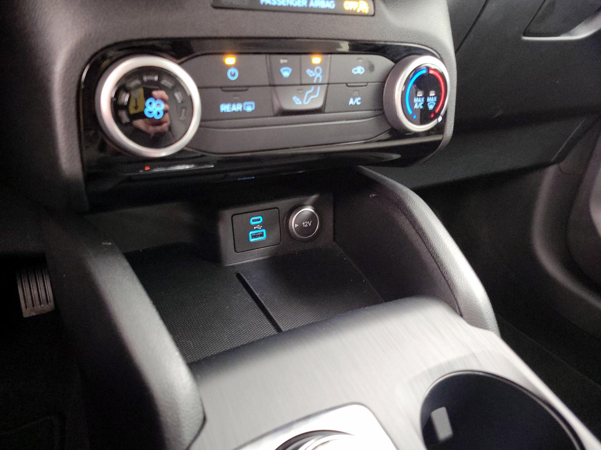 Thumbnail: 2021 Ford Escape - 18