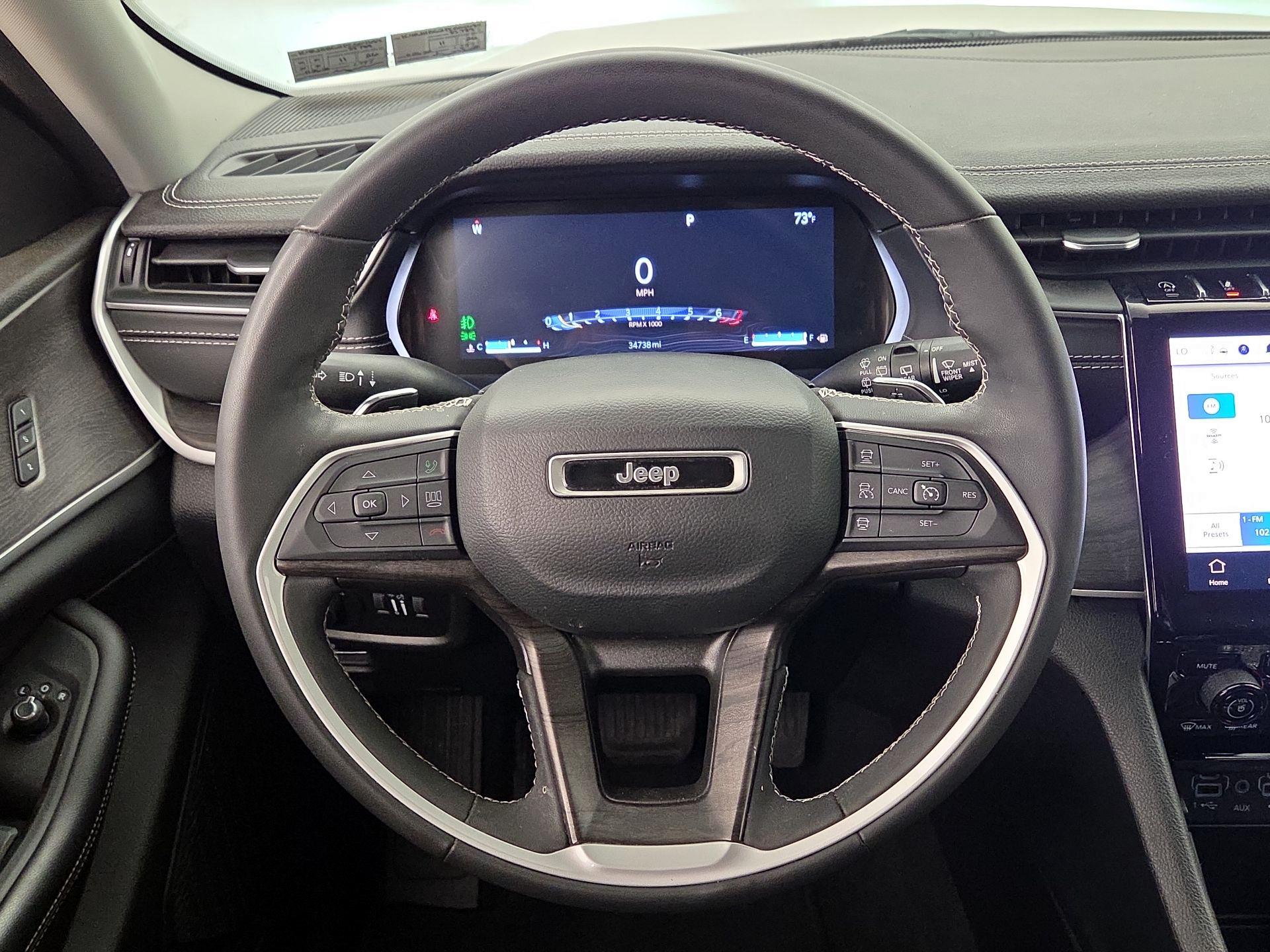 Thumbnail: 2023 Jeep Grand Cherokee - 10